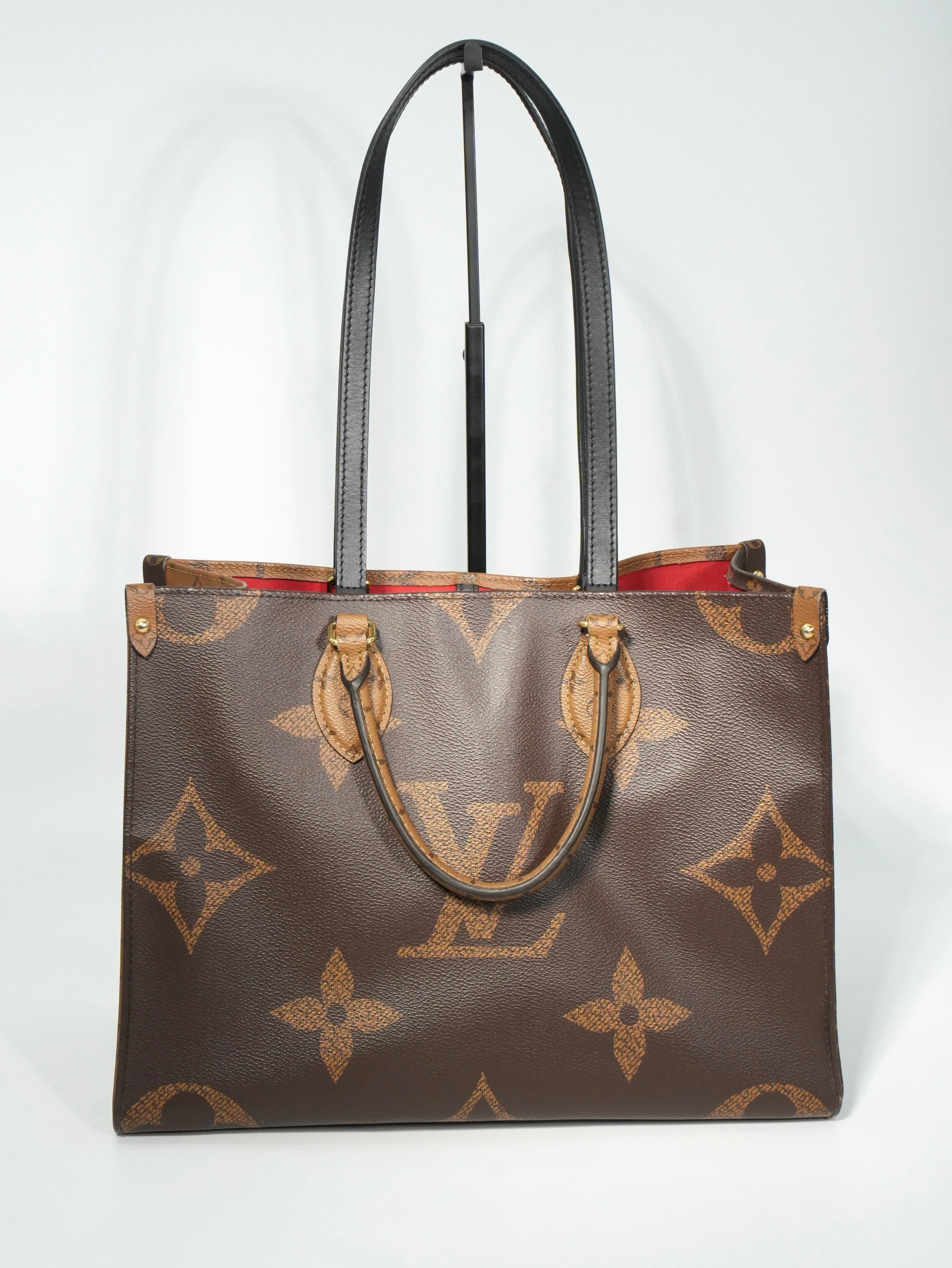 Louis Vuitton OnTheGo MM