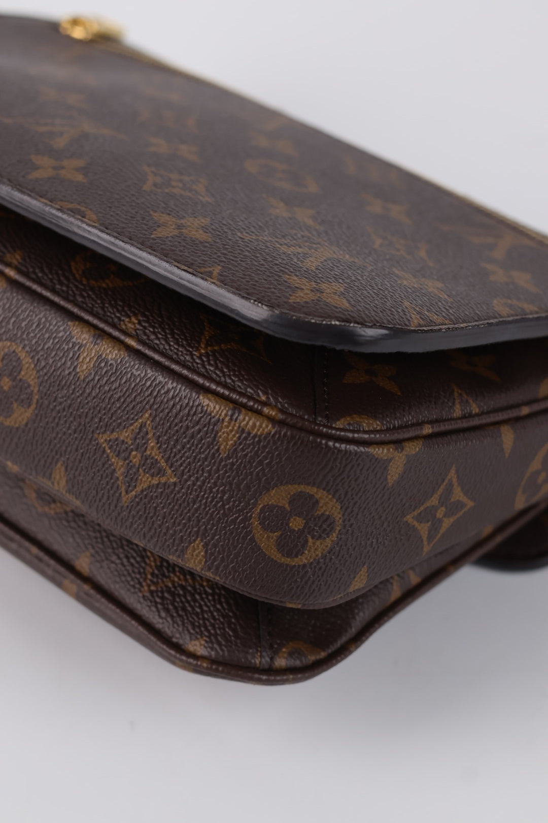 Louis Vuitton Métis Monogram
