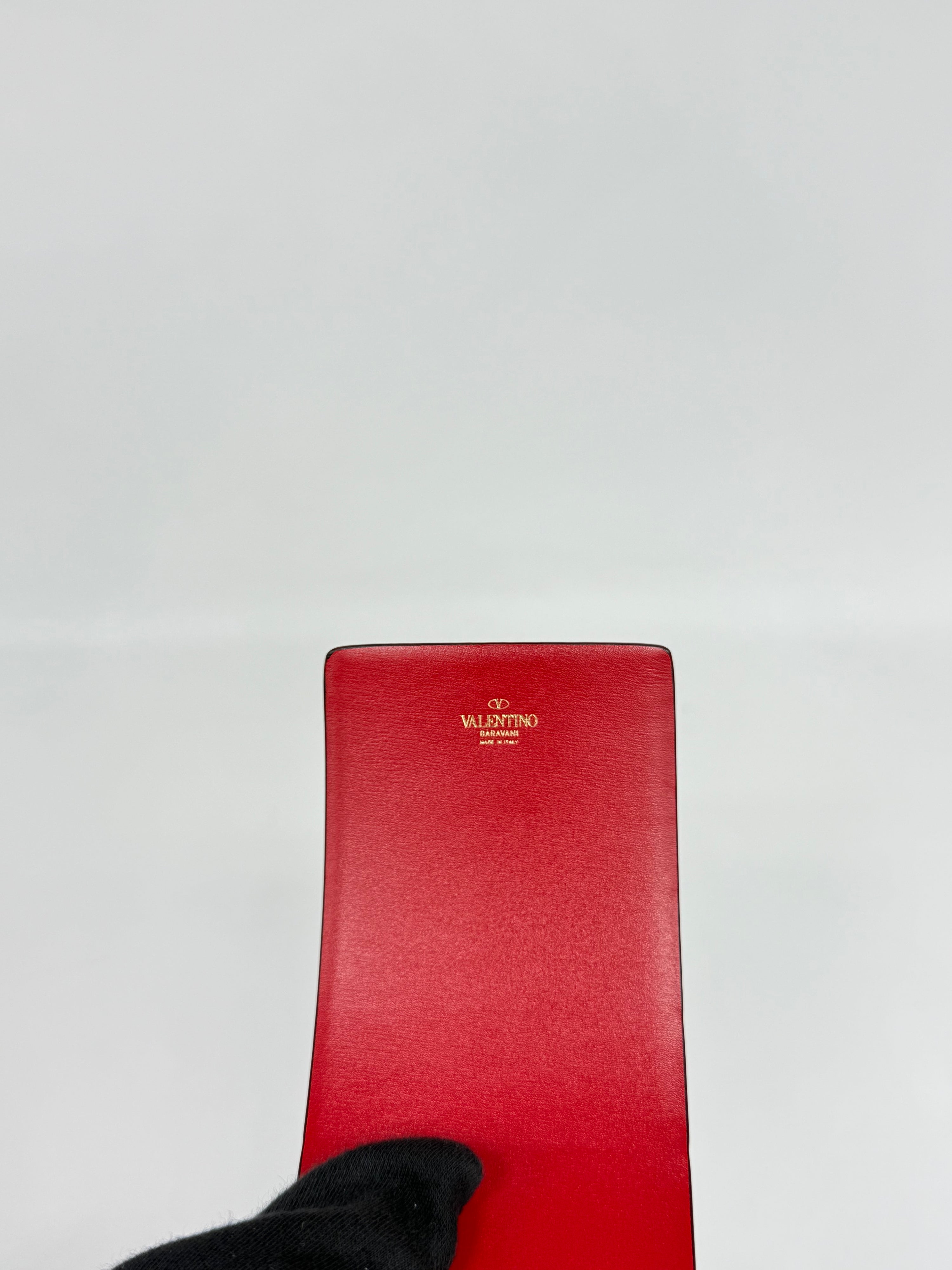 Valentino Cintura V Logo