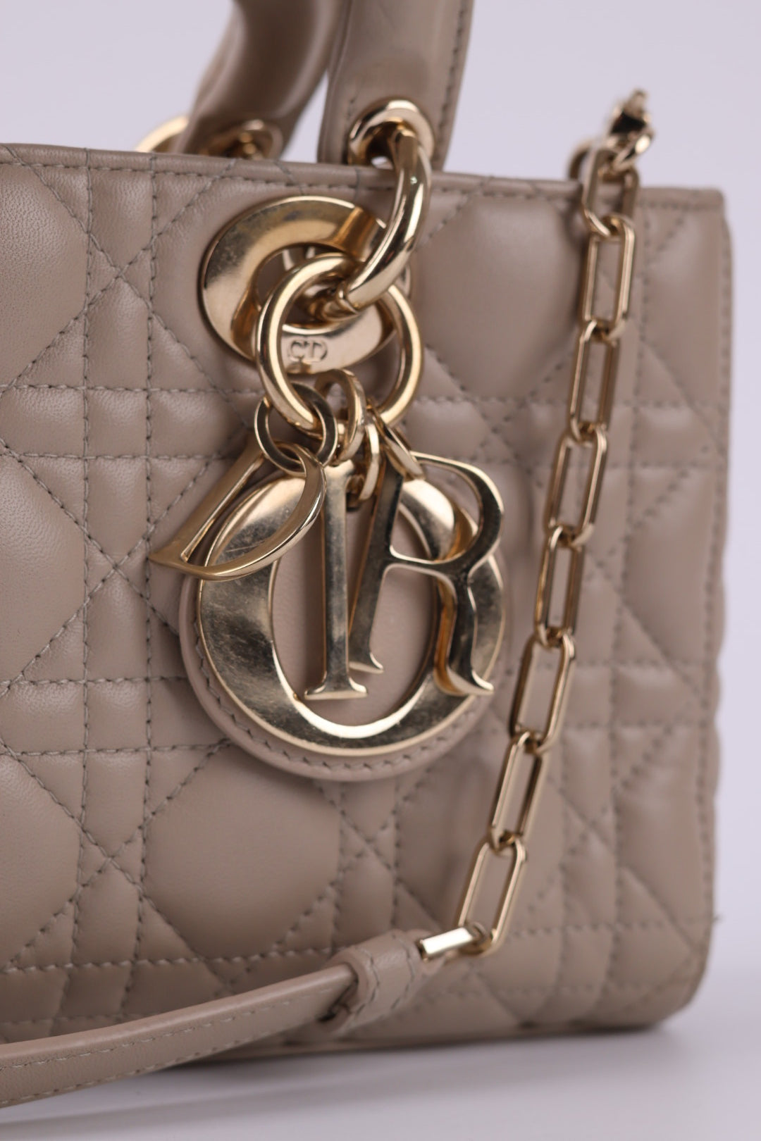 Lady Dior D-Joy Media