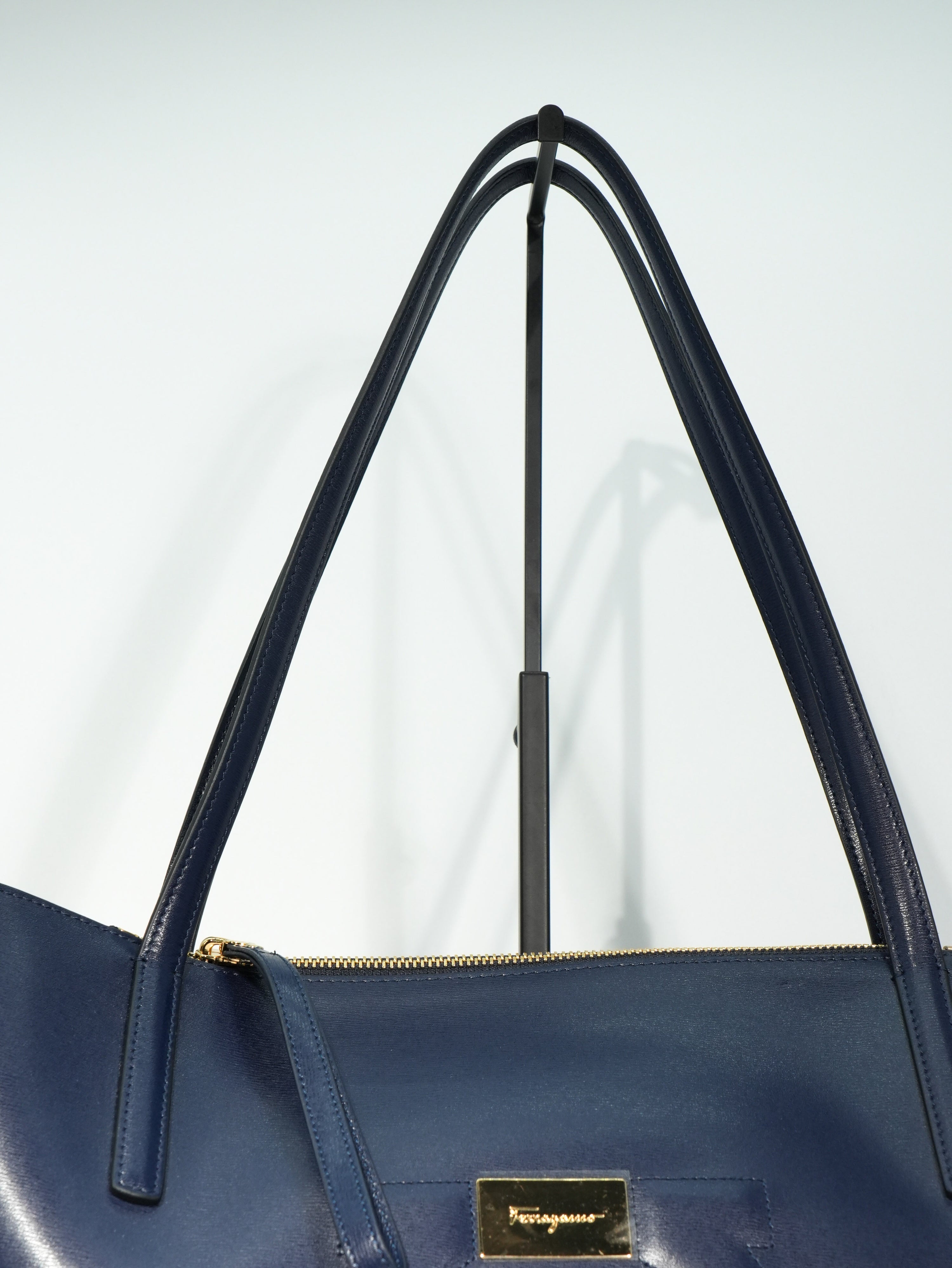 Ferragamo City Tote in Pelle