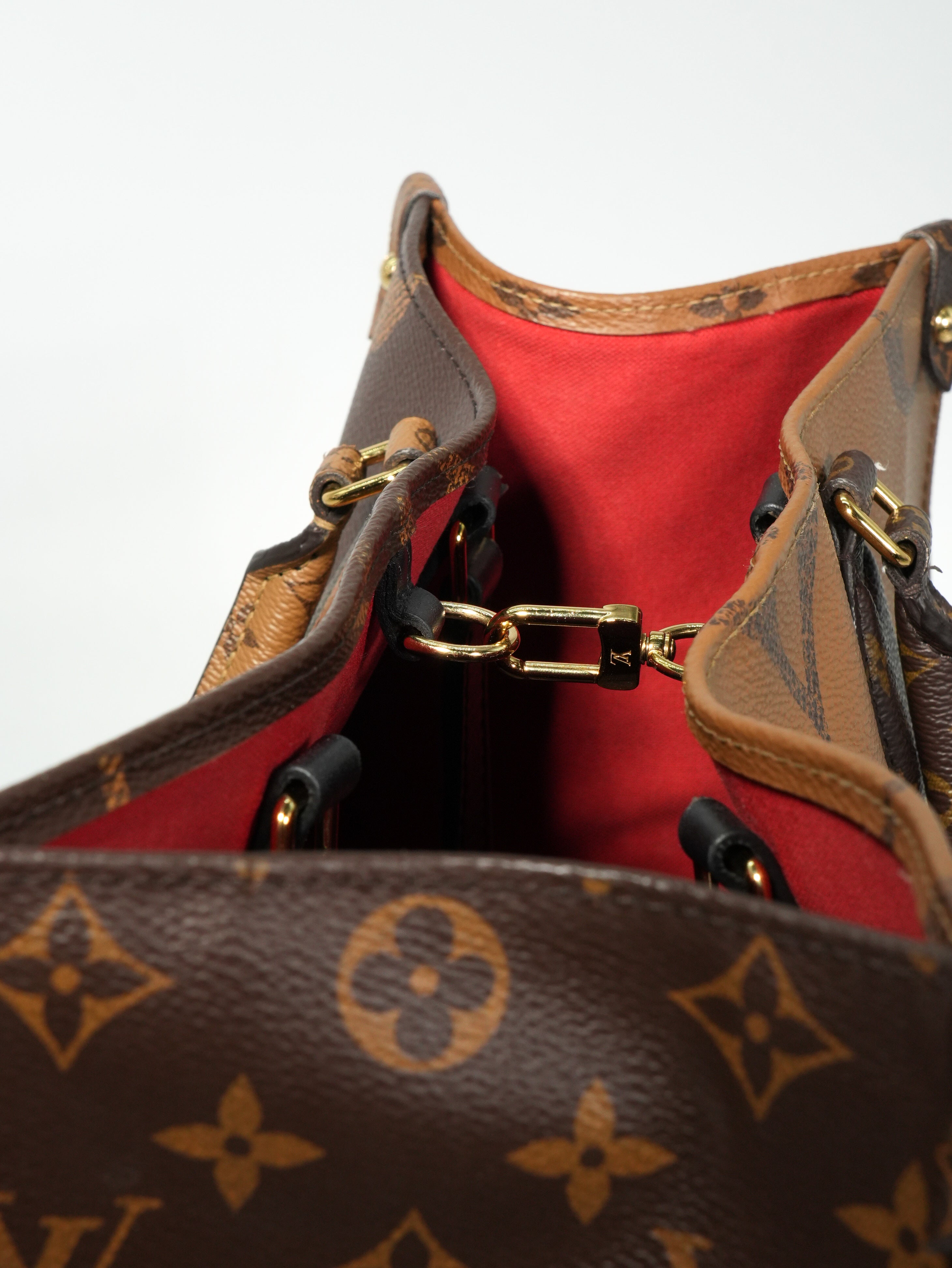 Louis Vuitton OnTheGo MM