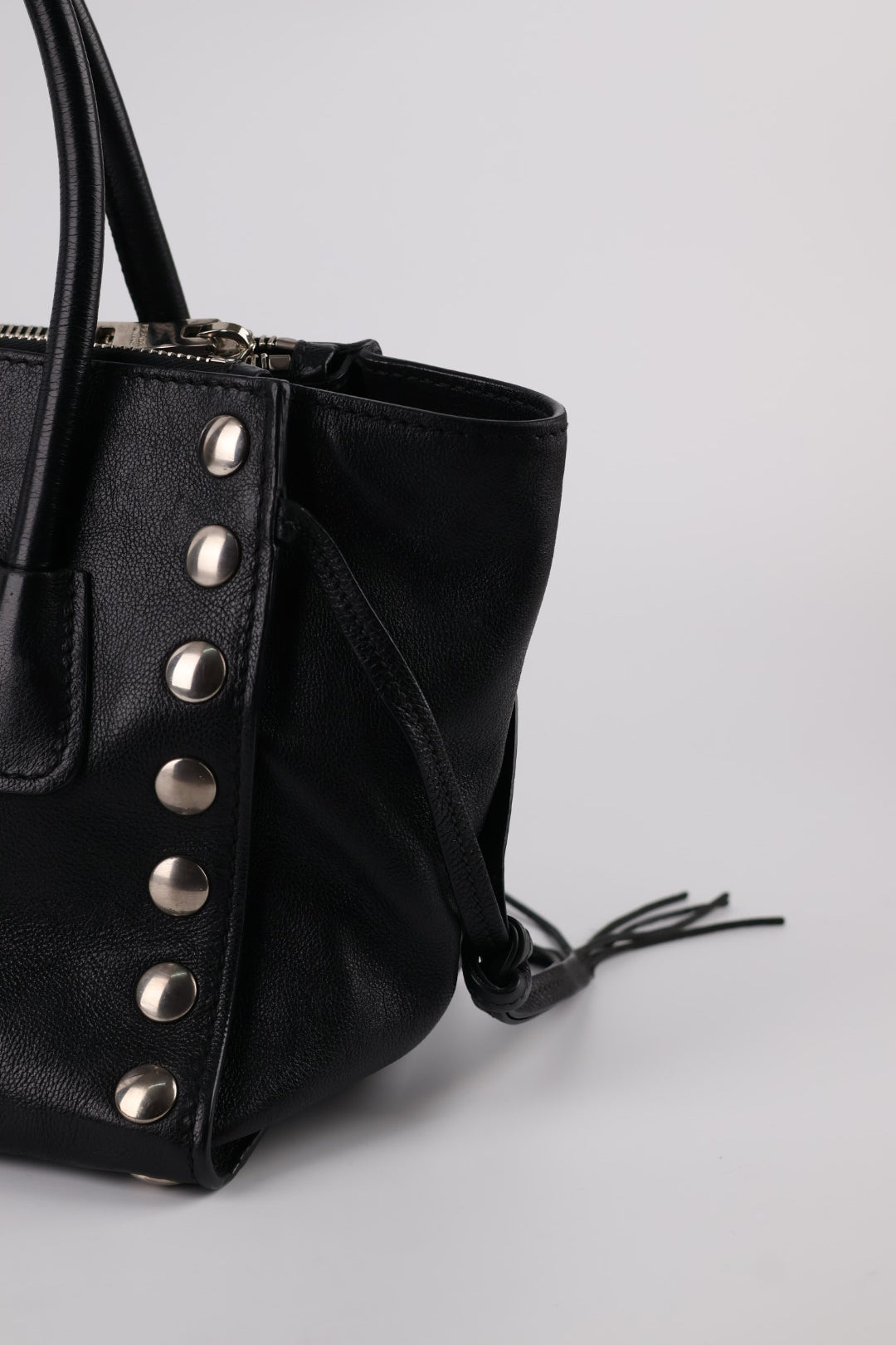 Prada Tote in Pelle Borchie