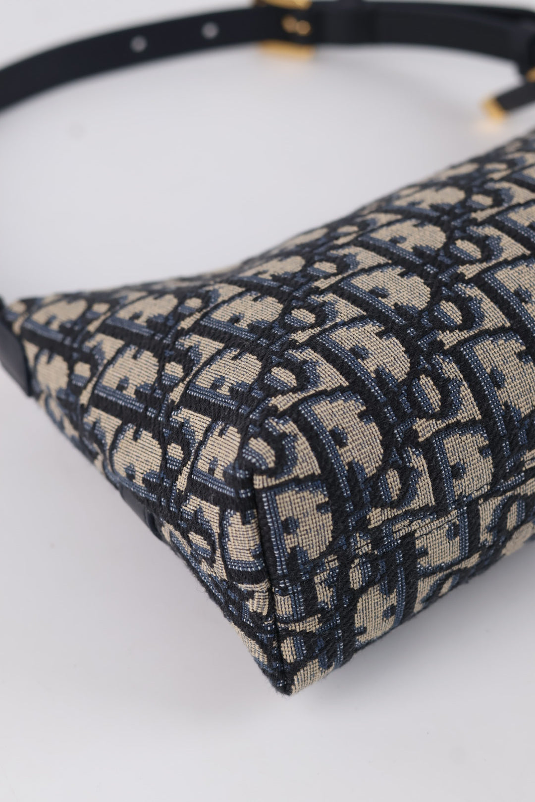 Dior Hobo 30 Montaigne Jacquard Oblique