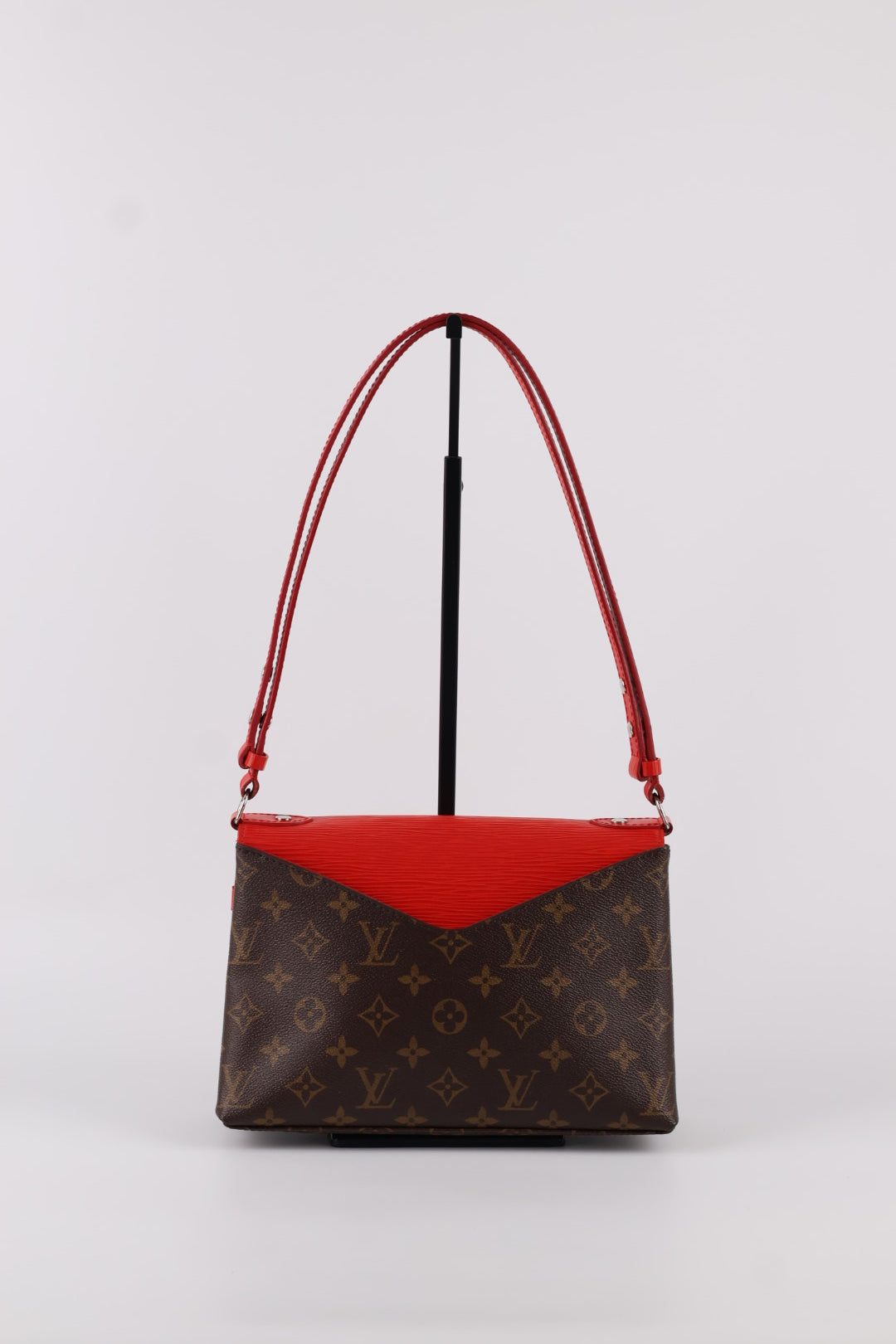Louis Vuitton Saint Michel Monogram