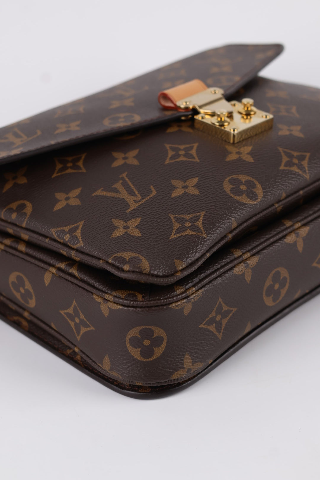 Louis Vuitton Métis Monogram