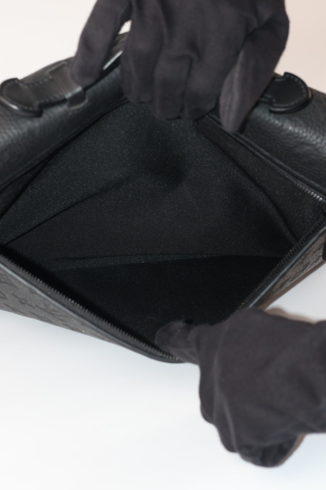 Louis Vuitton Valigetta S Lock Empreinte