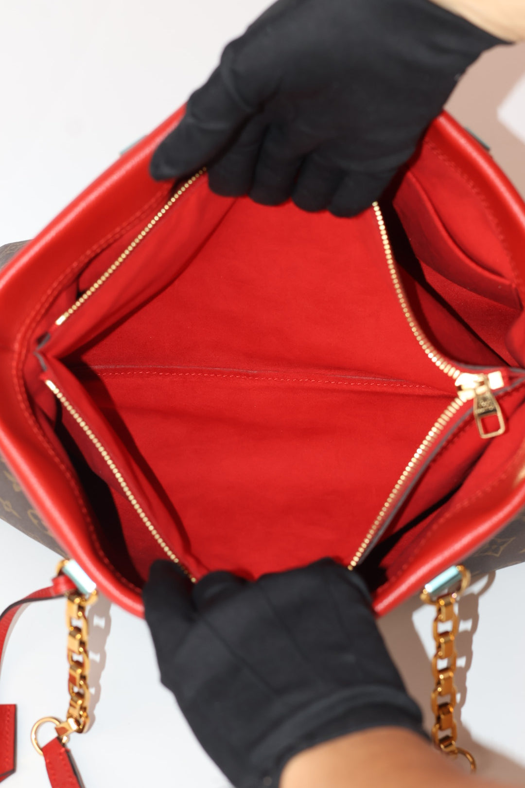 Louis Vuitton Pallas Shopping Monogram