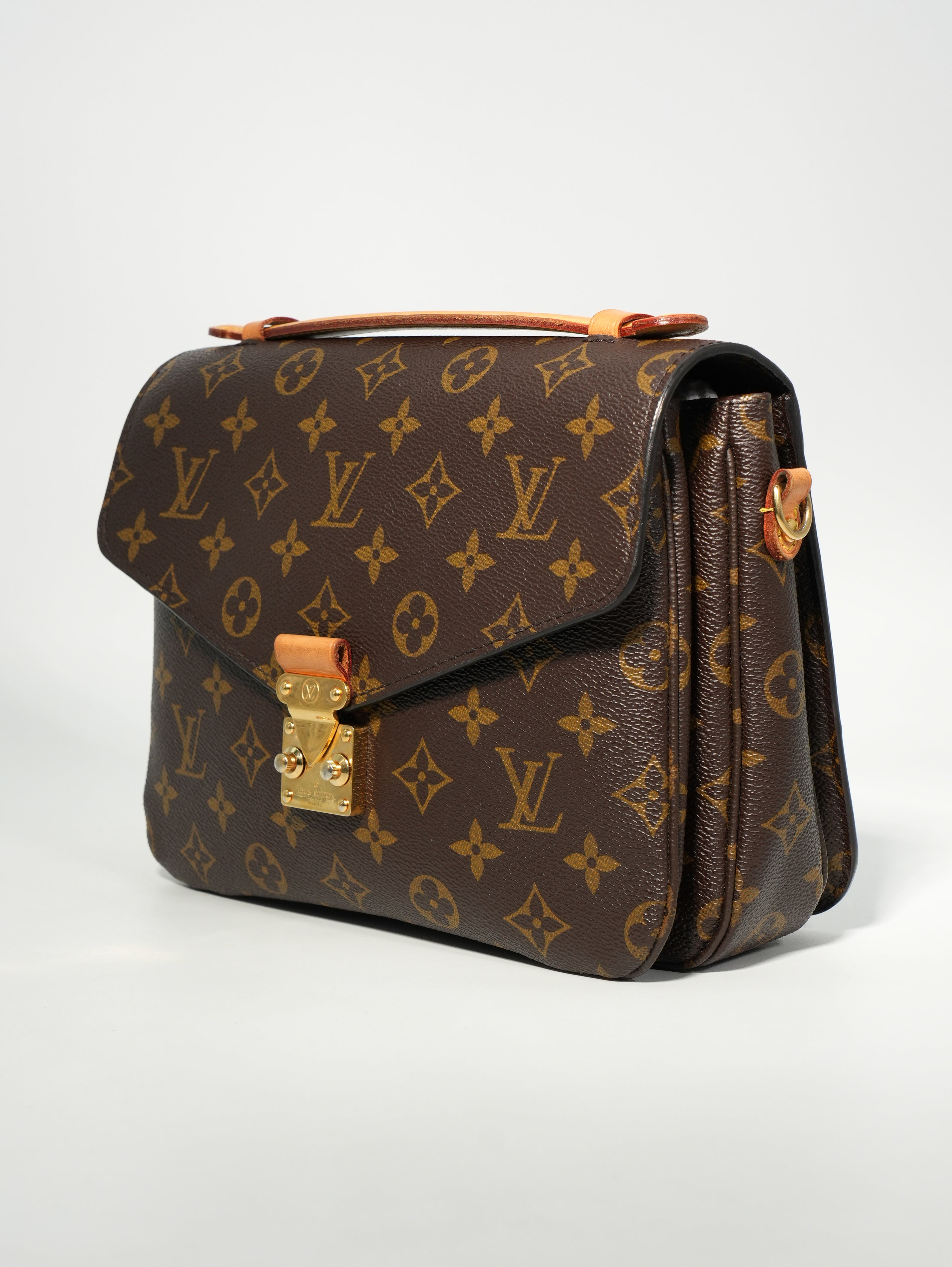 Louis Vuitton Métis Monogram