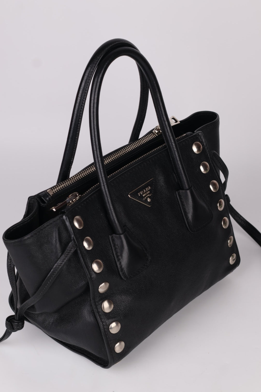 Prada Tote in Pelle Borchie