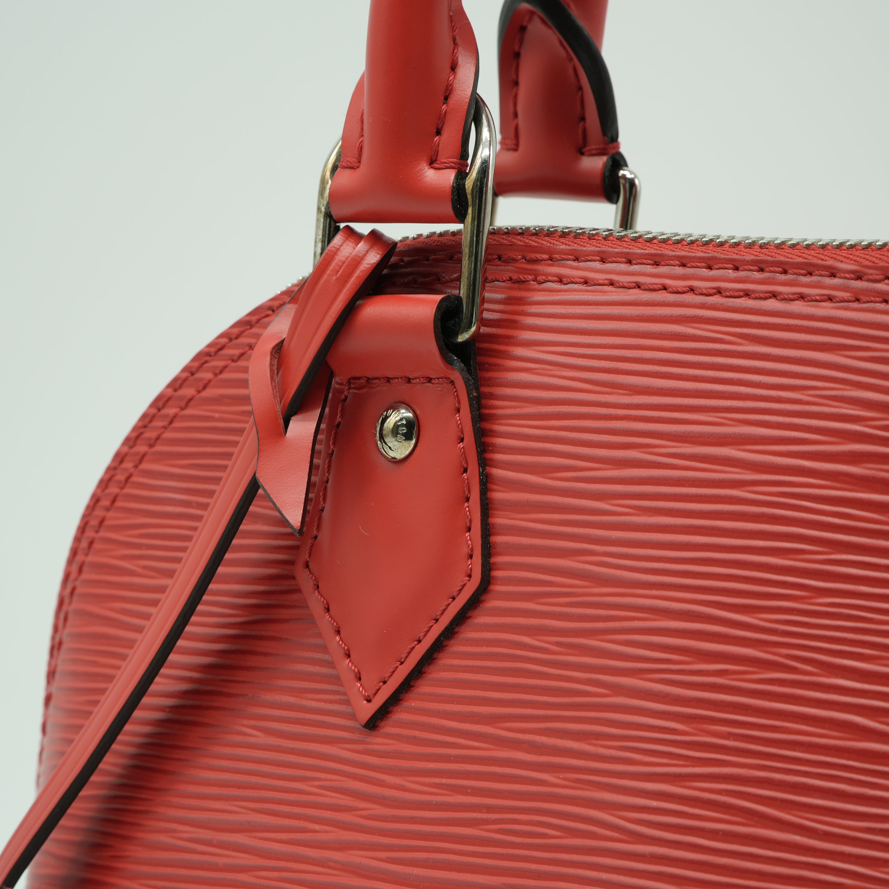 Louis Vuitton Alma BB Epi