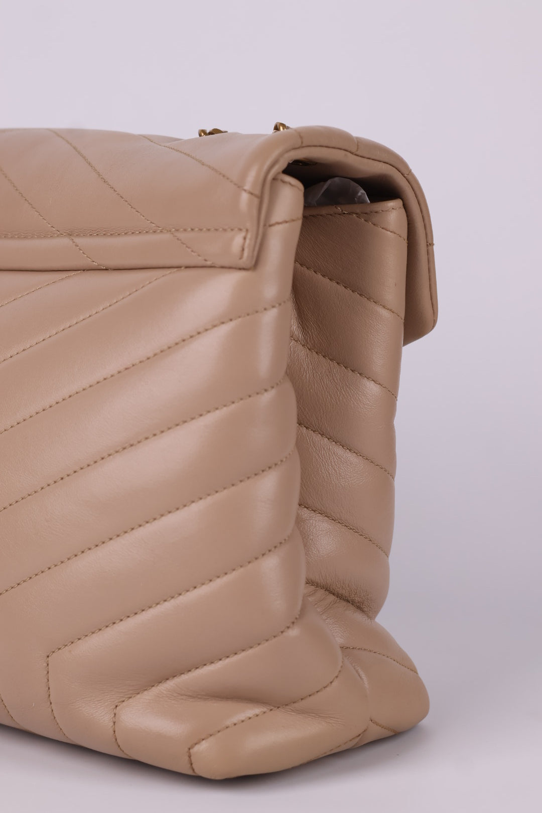 Saint Laurent Lou Lou Media