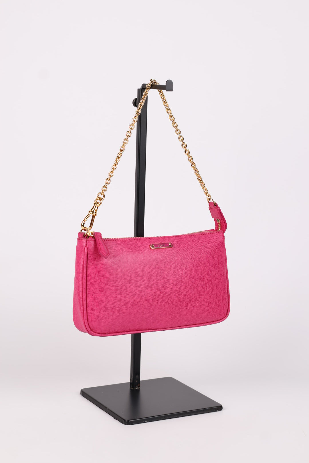 Fendi Chain Pochette in Pelle