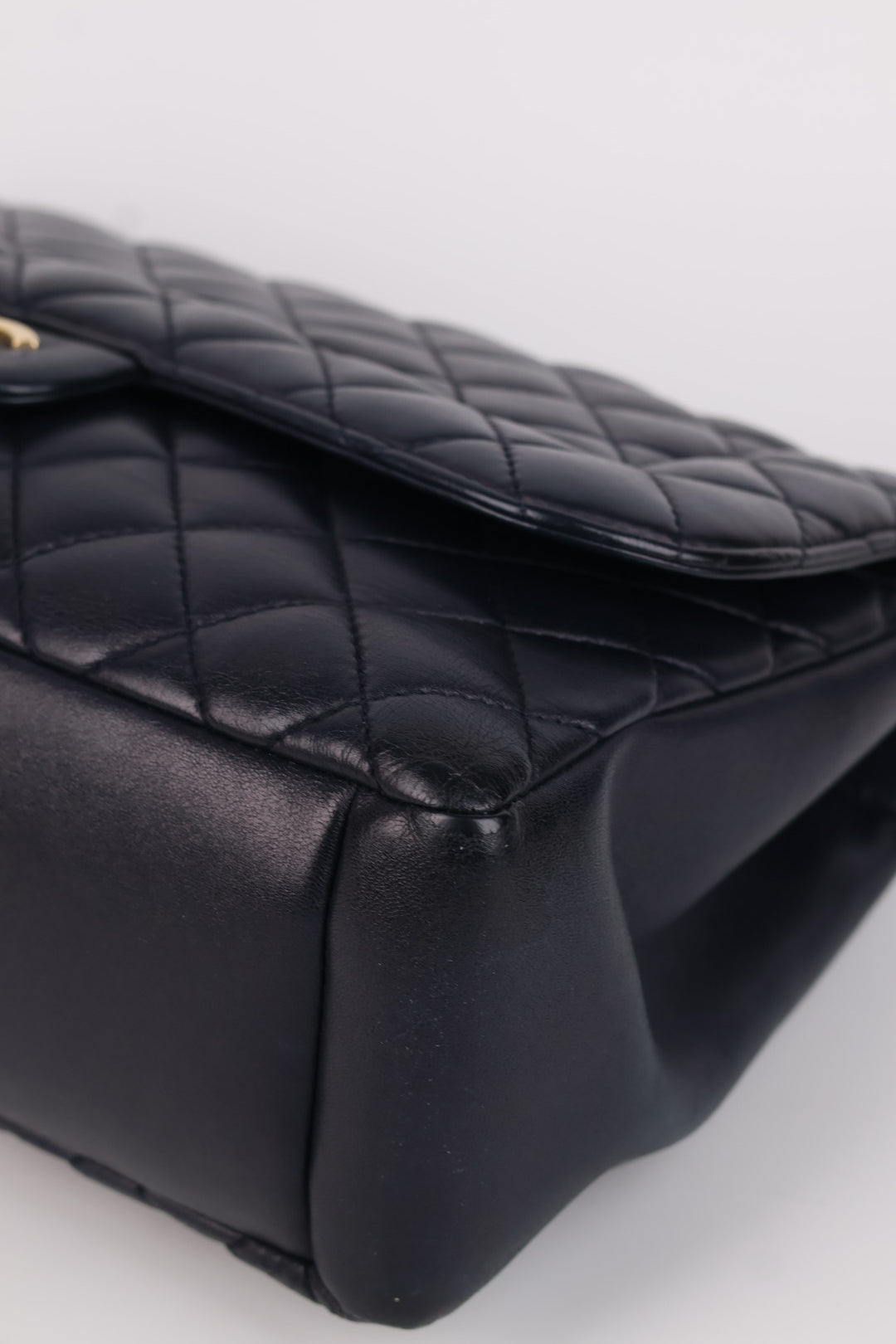 Chanel Madamoiselle Grande Matelassé