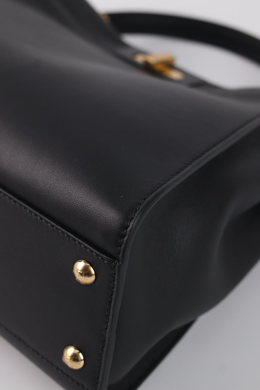 Fendi Peekaboo Media in Pelle