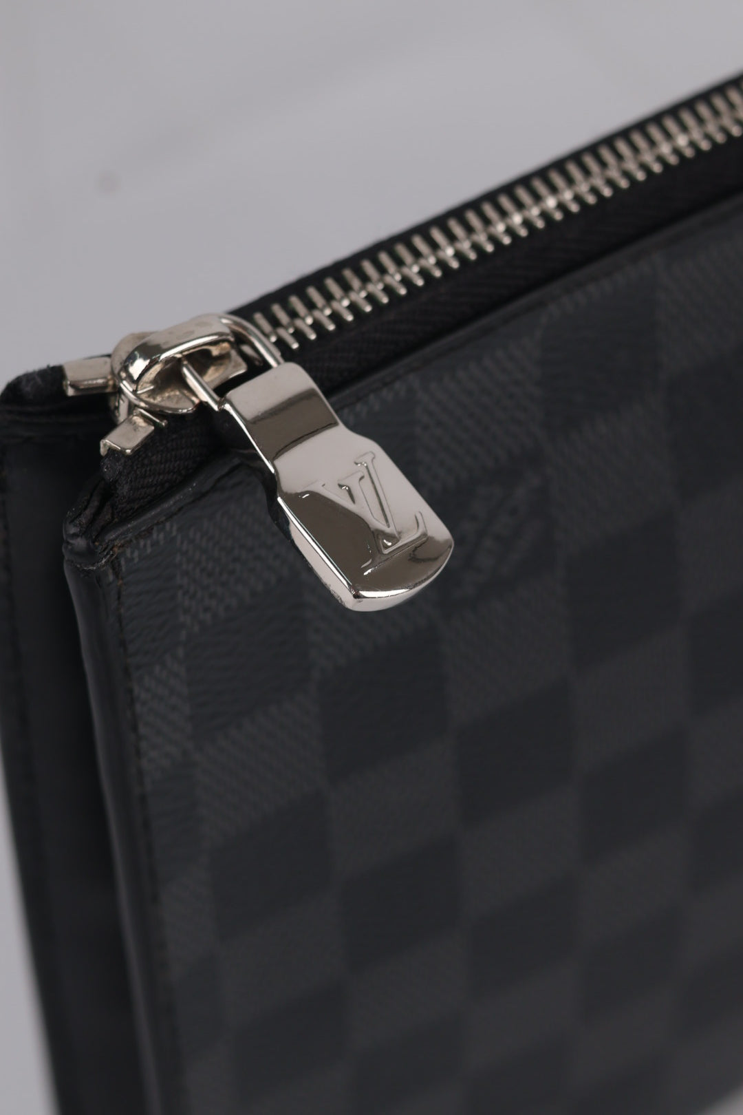 Louis Vuitton Pochette Jour