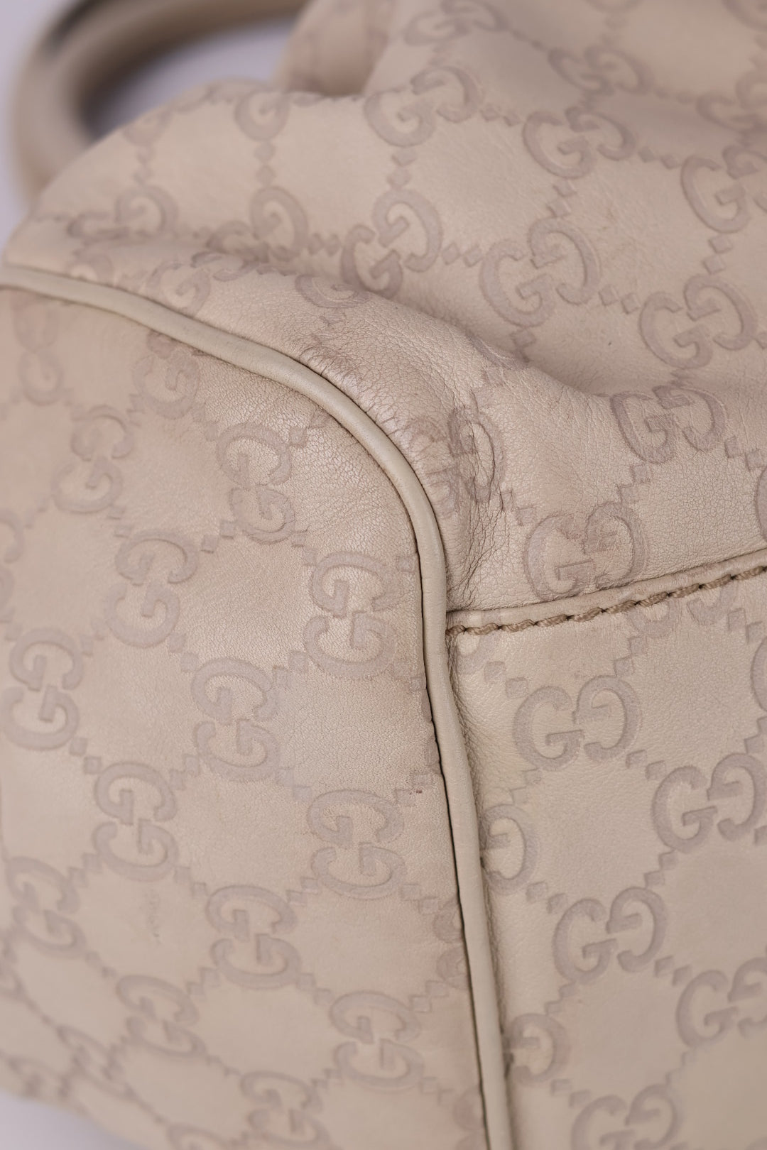 Gucci Boston Sukey GG Signature
