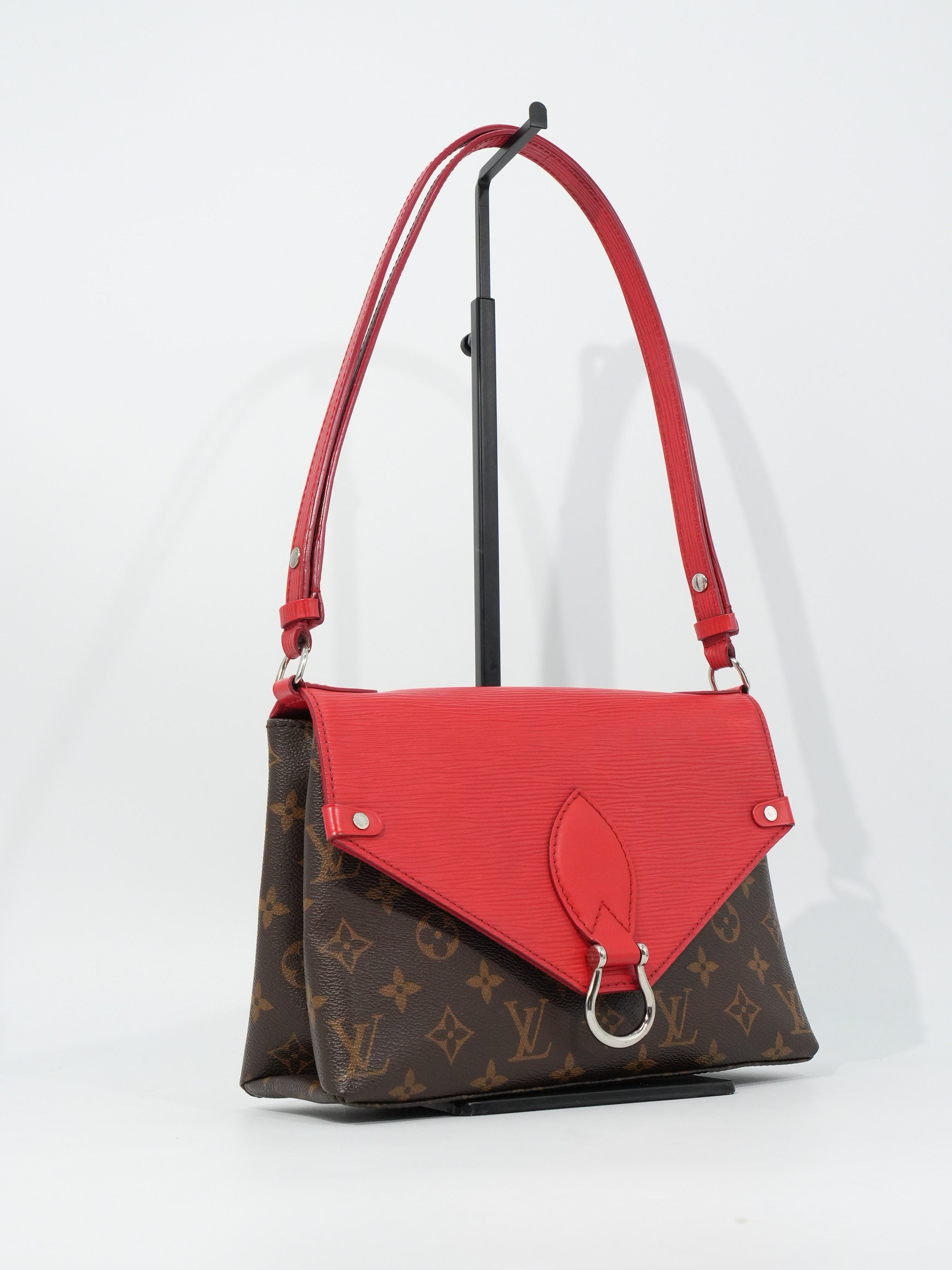 Louis Vuitton Saint Michel