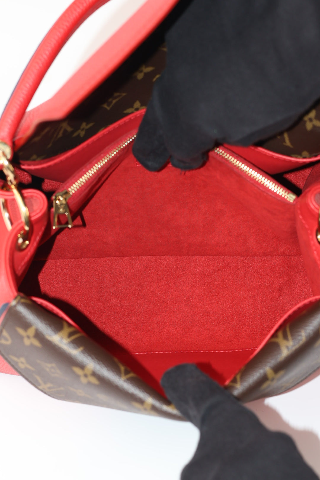 Louis Vuitton Double V