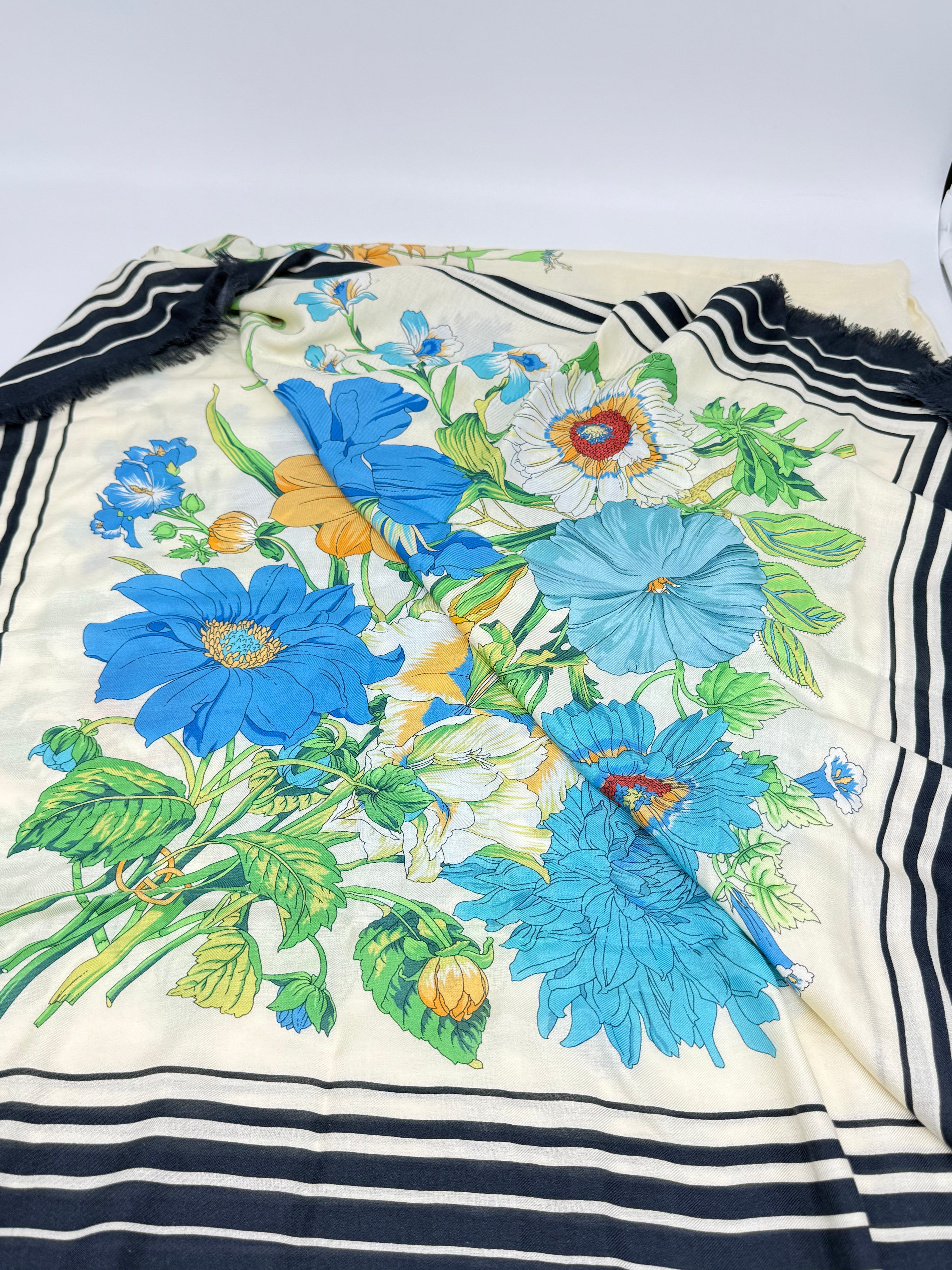 Gucci Stola Floreale