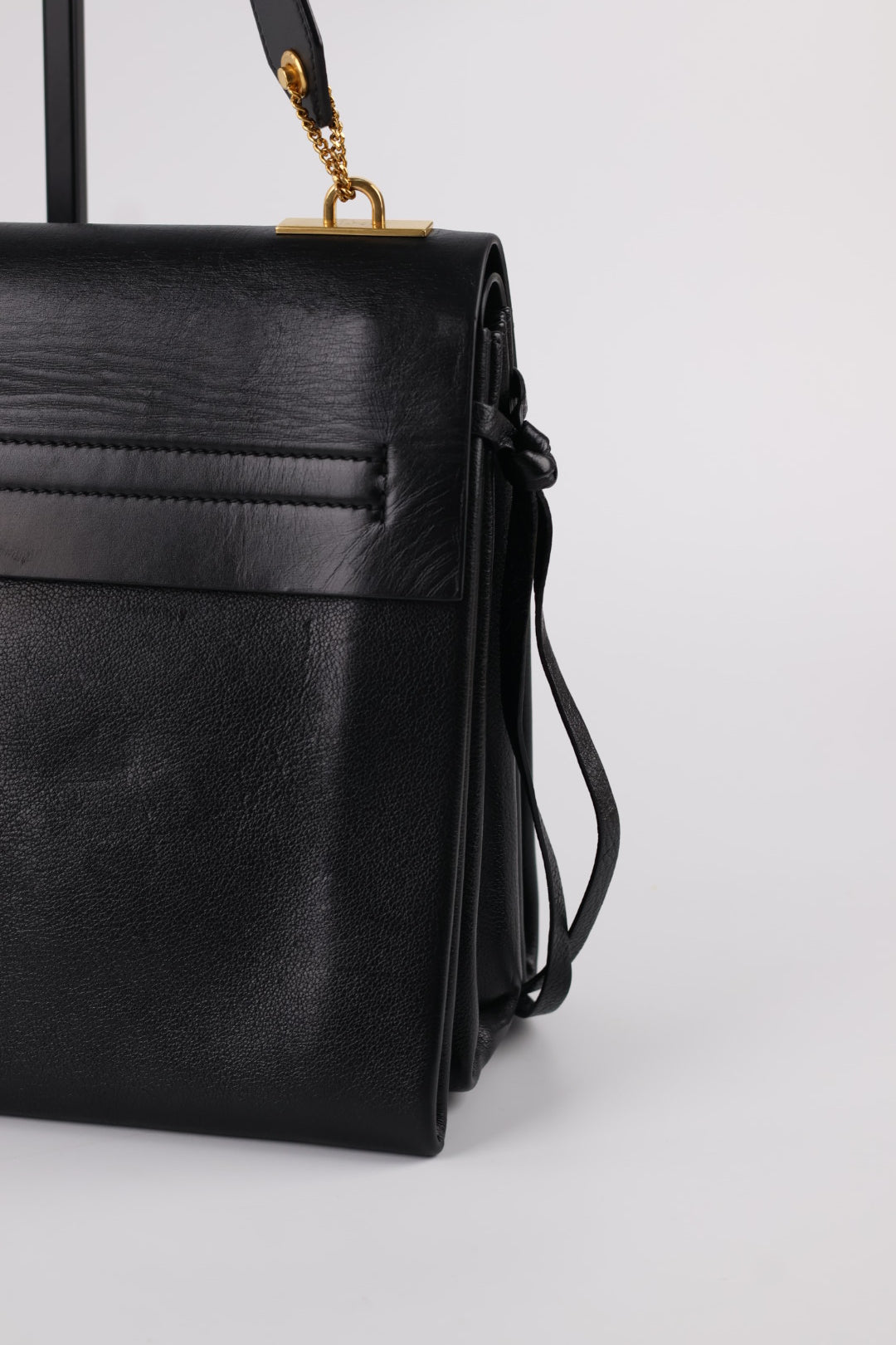 Valentino VRing in Pelle