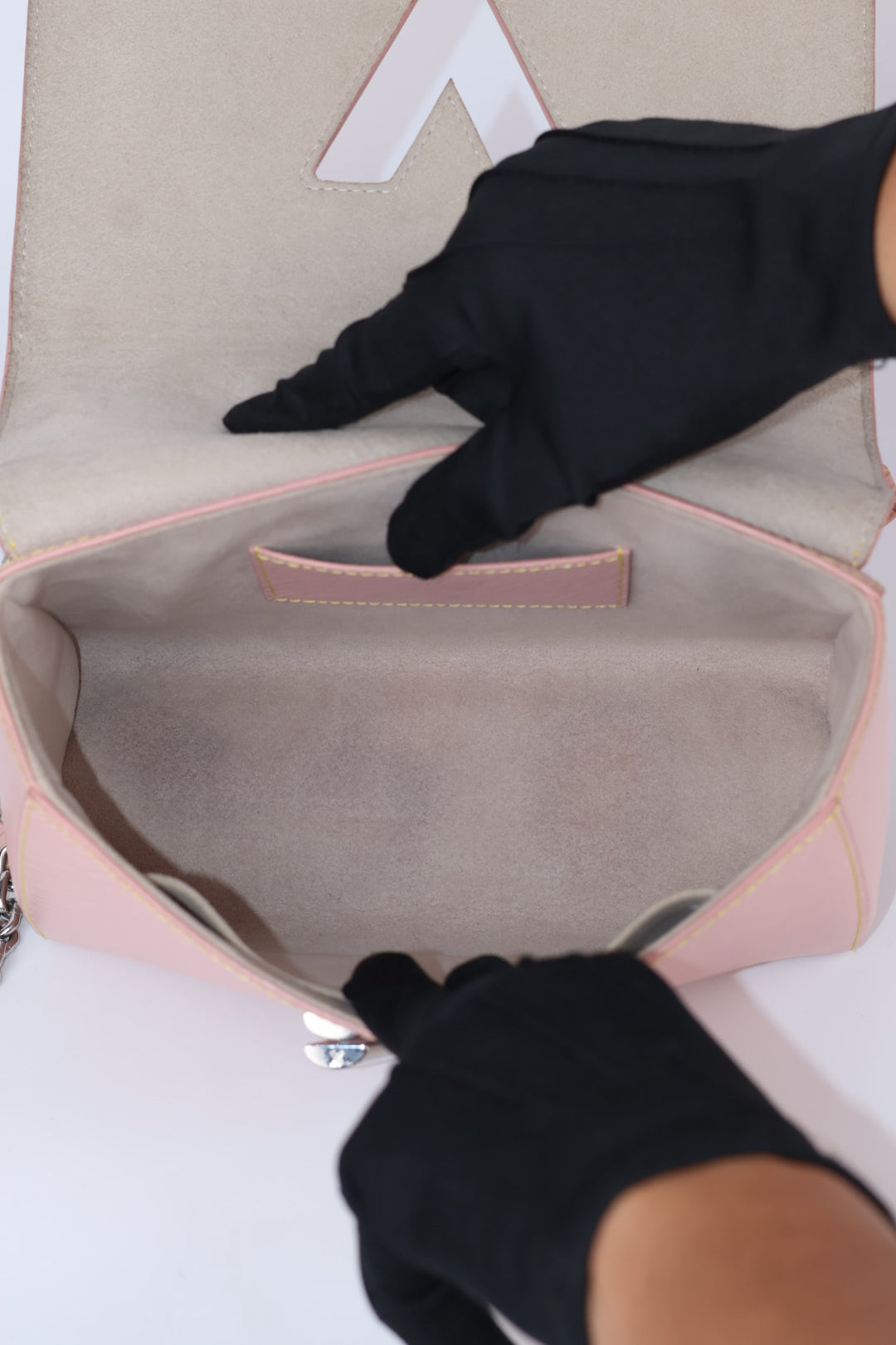 Louis Vuitton Twist MM Epi