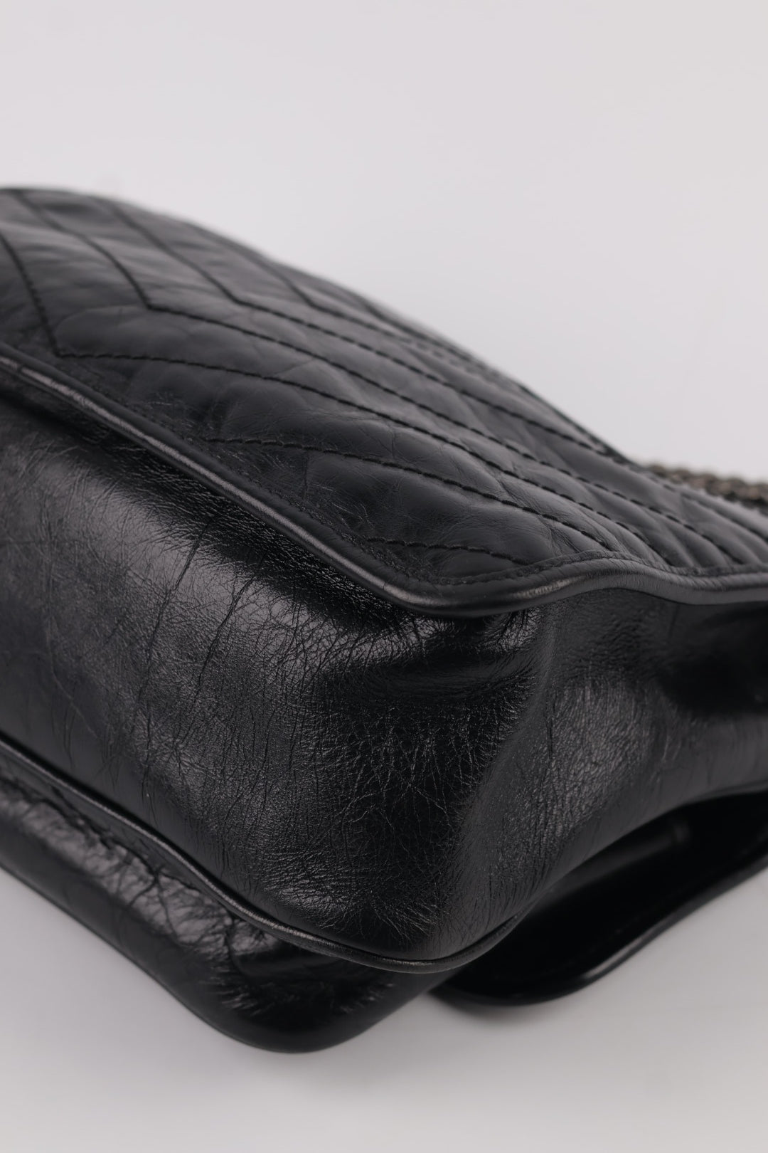 Saint Laurent Niki Media