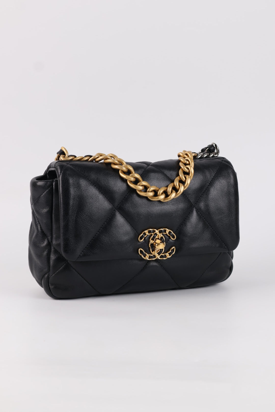 Chanel 19 in Pelle d’Agnello