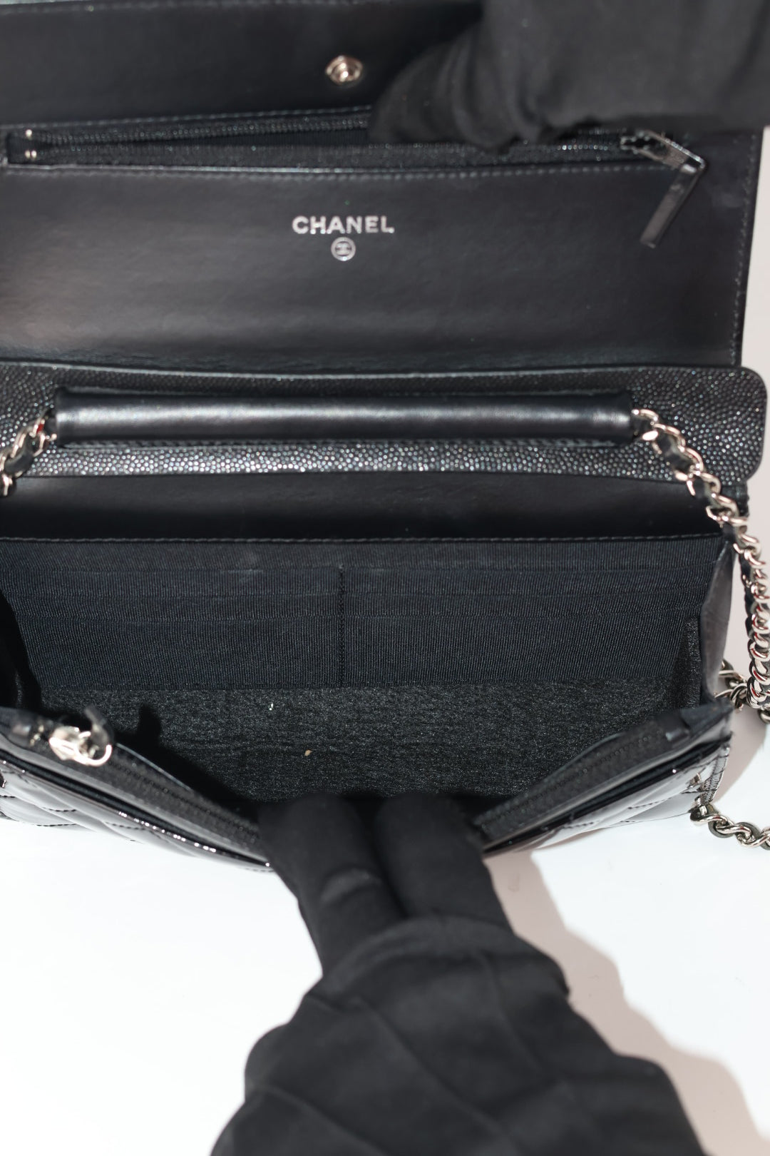 Chanel Woc Classic Vernis
