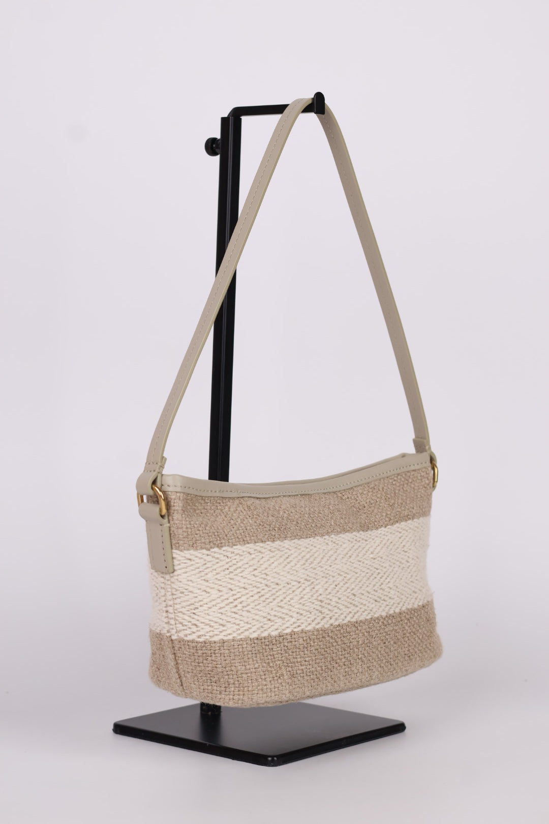 Burberry Sling Rafia