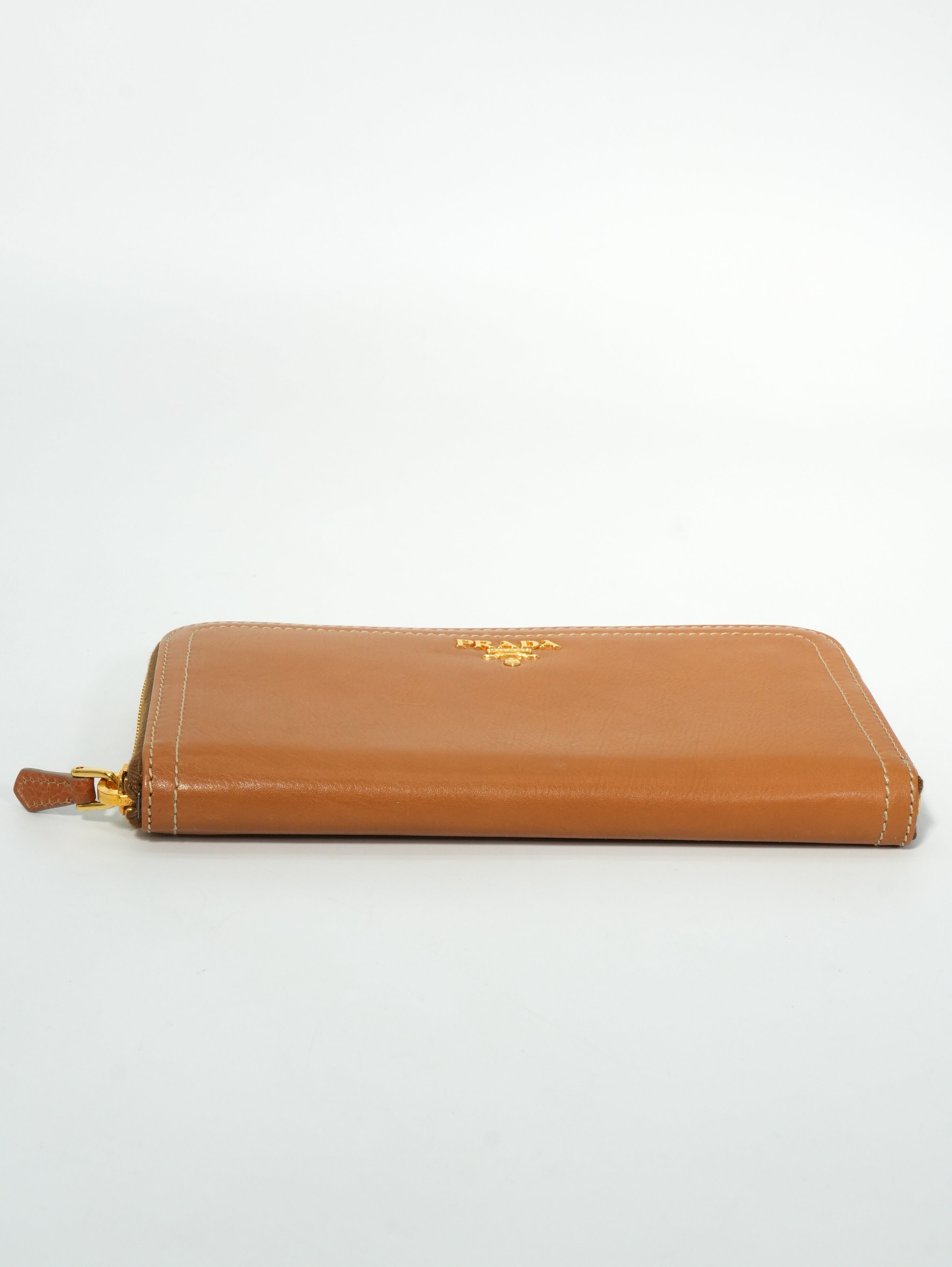 Prada Portafoglio Lungo Zippy
