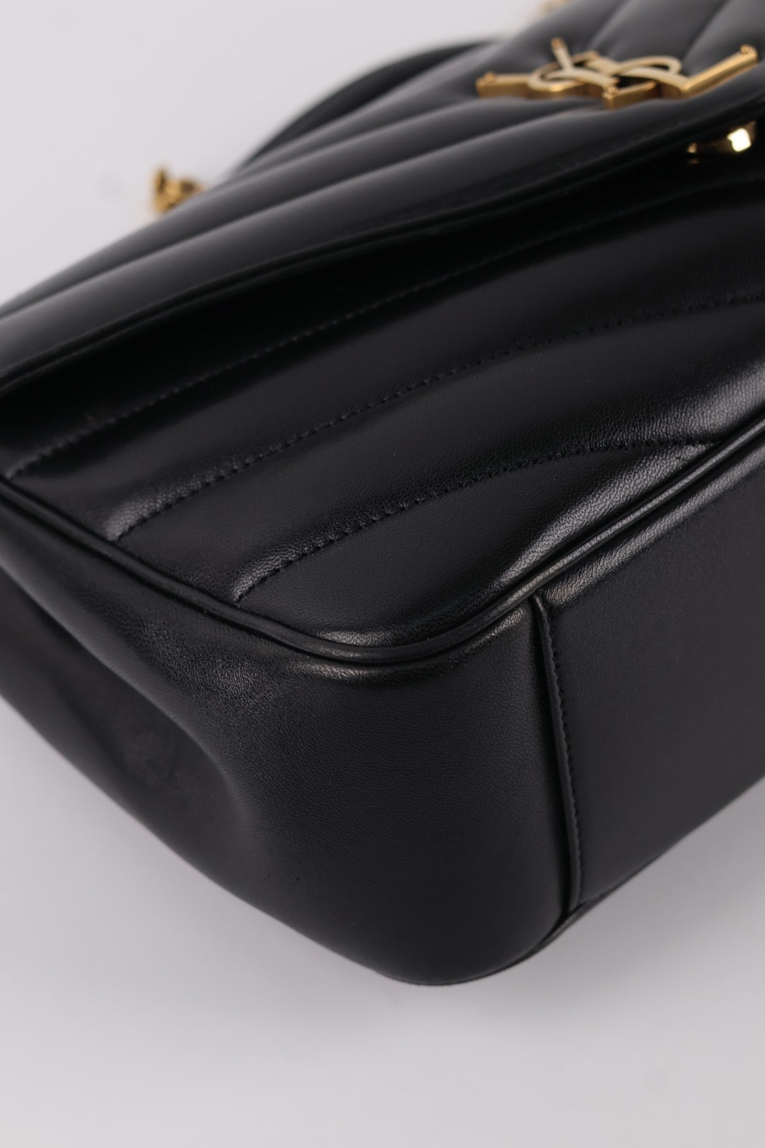 Saint Laurent Lou Lou Media