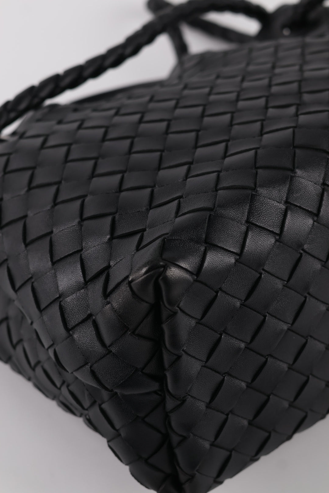 Bottega Veneta Andiamo Media