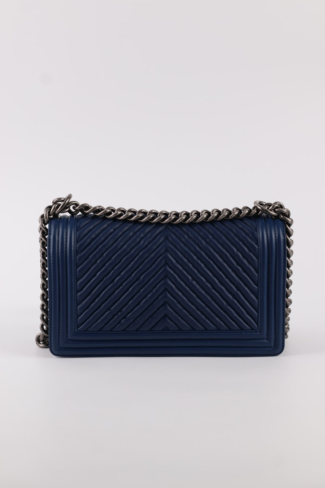 Chanel Boy Media in Pelle Blu