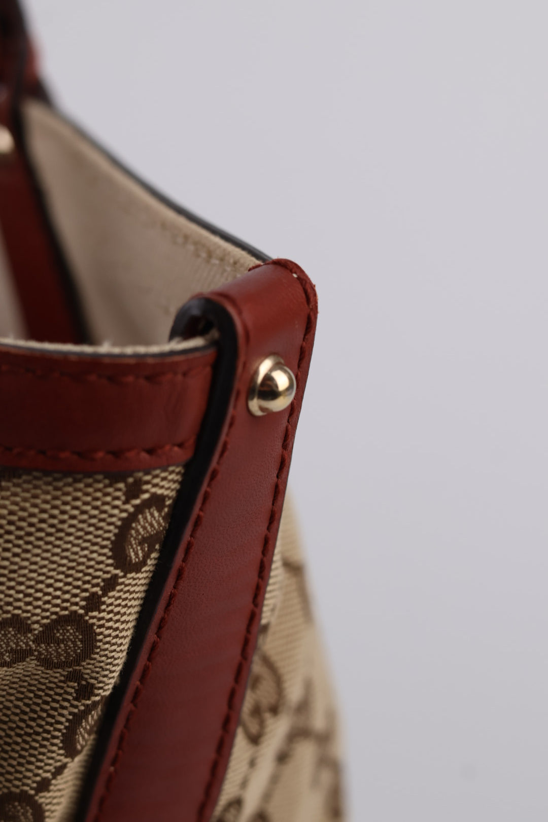 Gucci Tote GG Wave