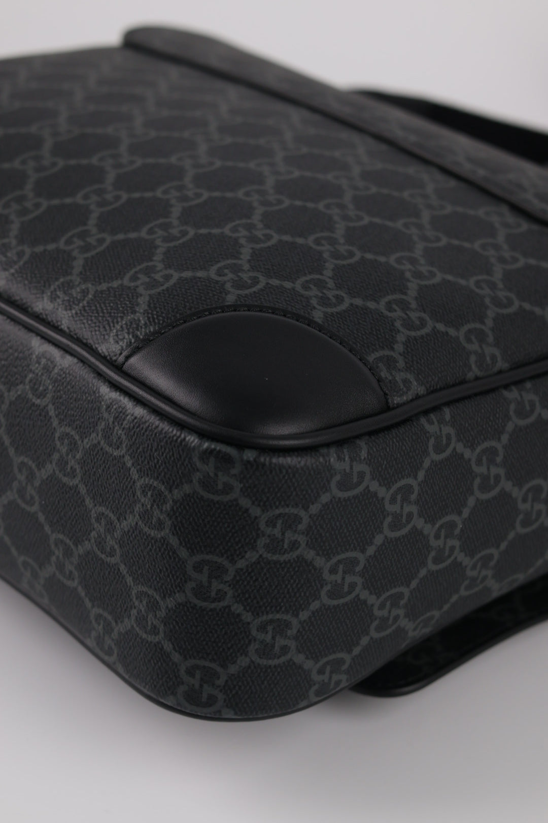 Gucci Emblem a Tracolla Media