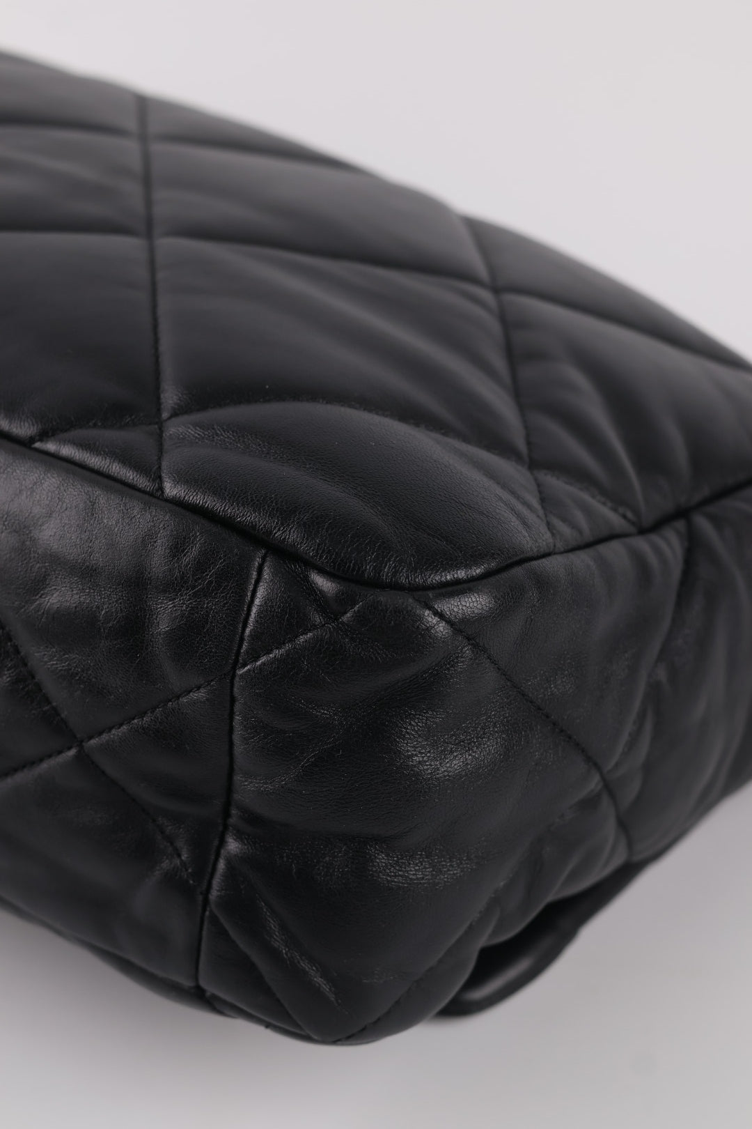 Chanel 19 Large in Pelle