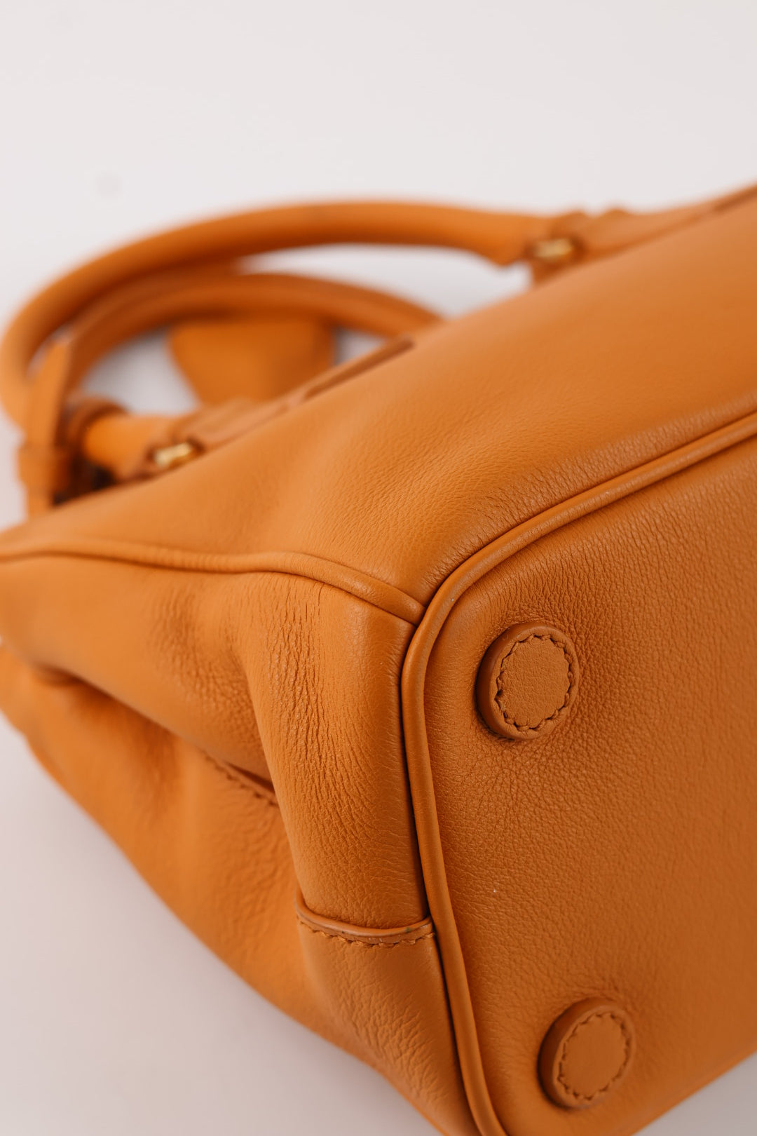 Prada Galleria Small in Pelle