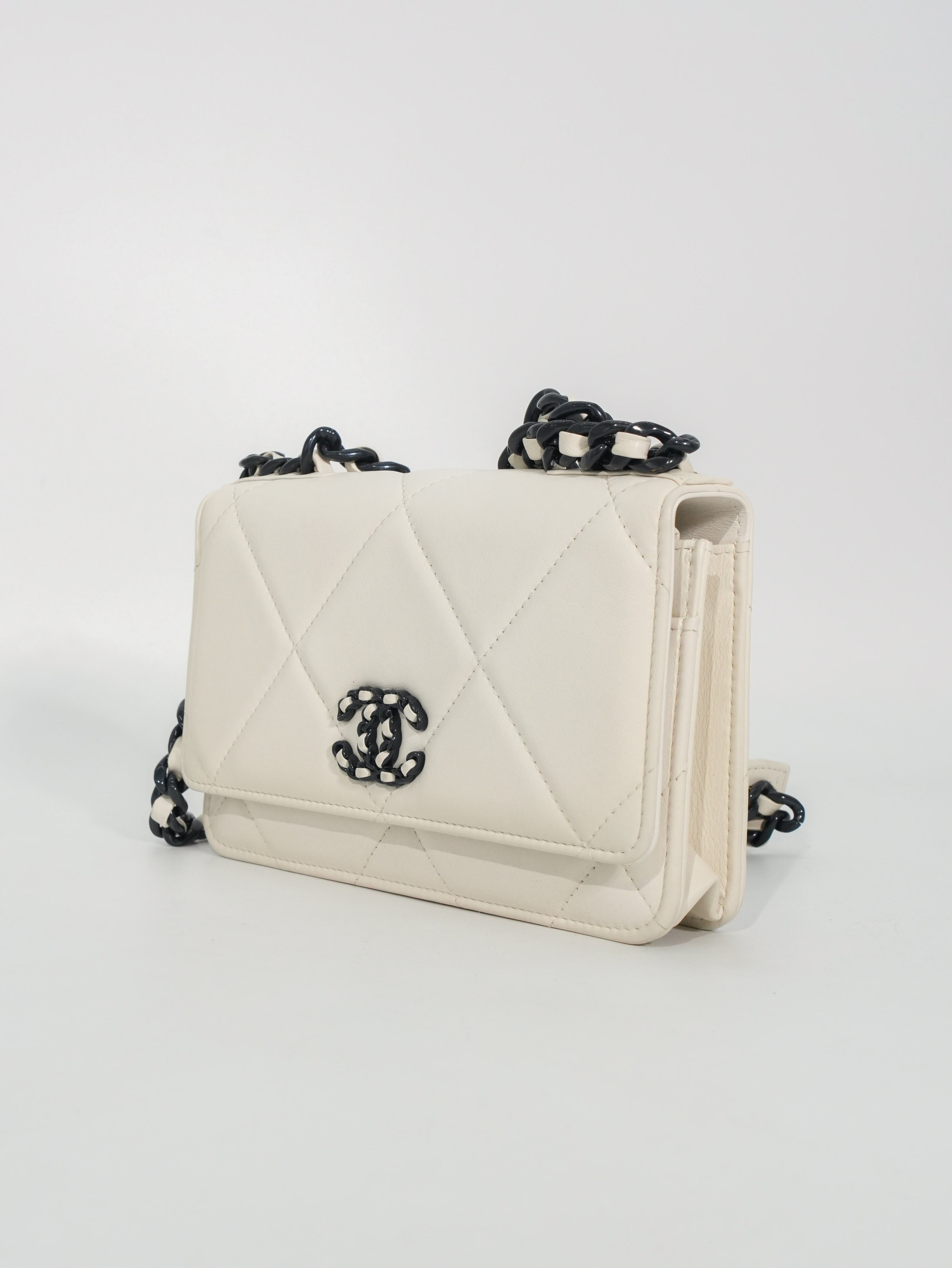 Chanel 19 Woc in Pelle