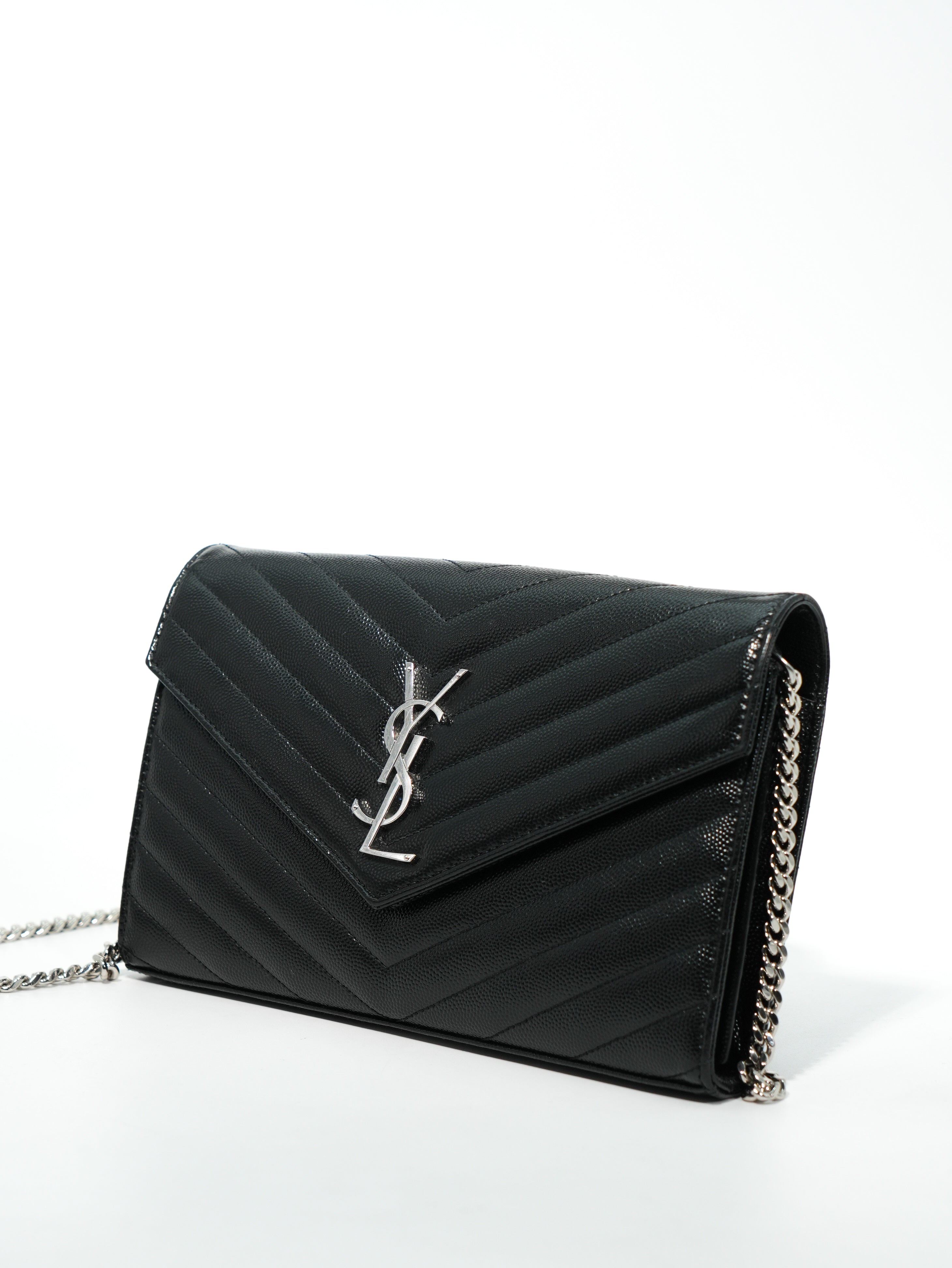 Saint Laurent Cassandre Grain de Poudre