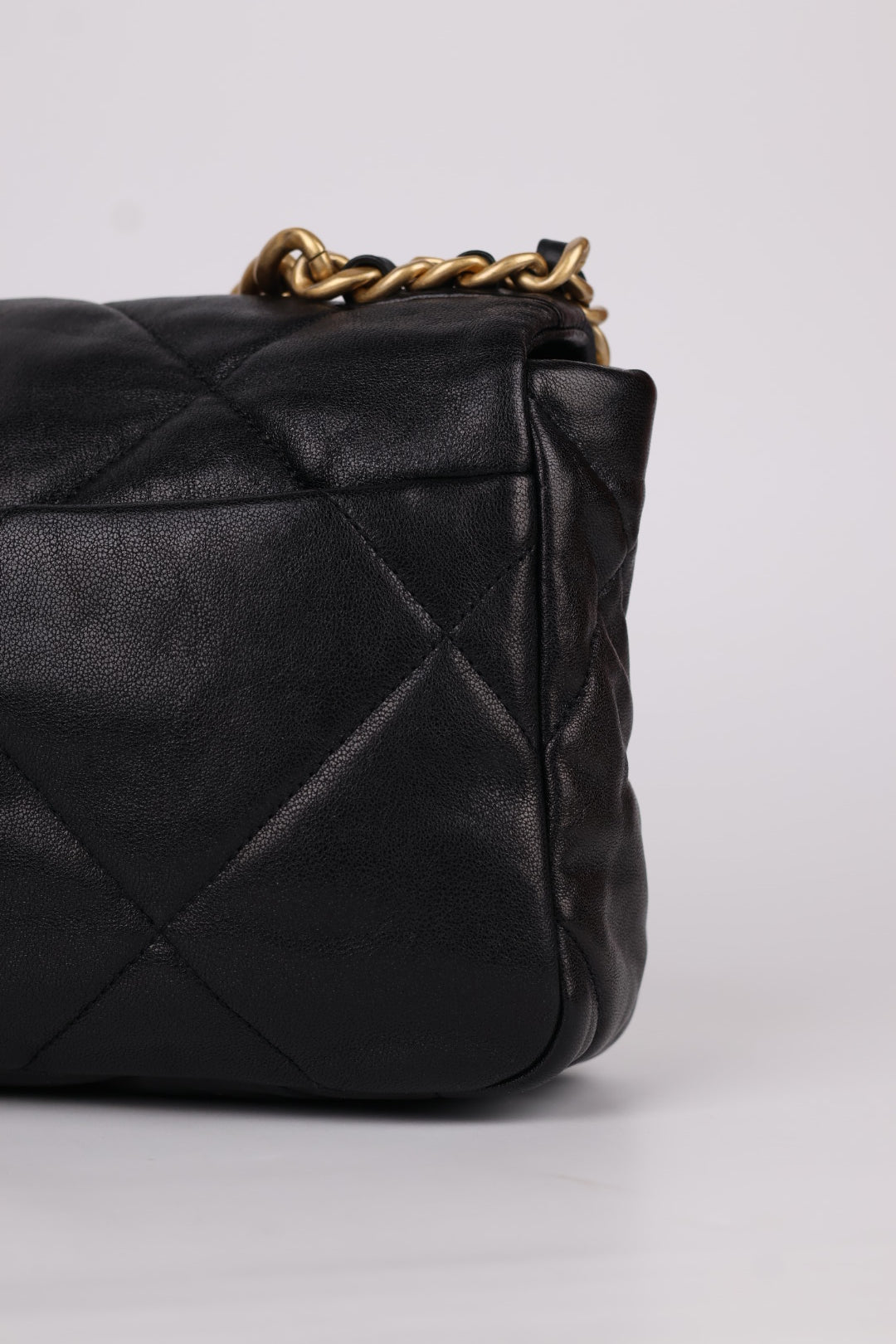 Chanel 19 in Pelle d’Agnello