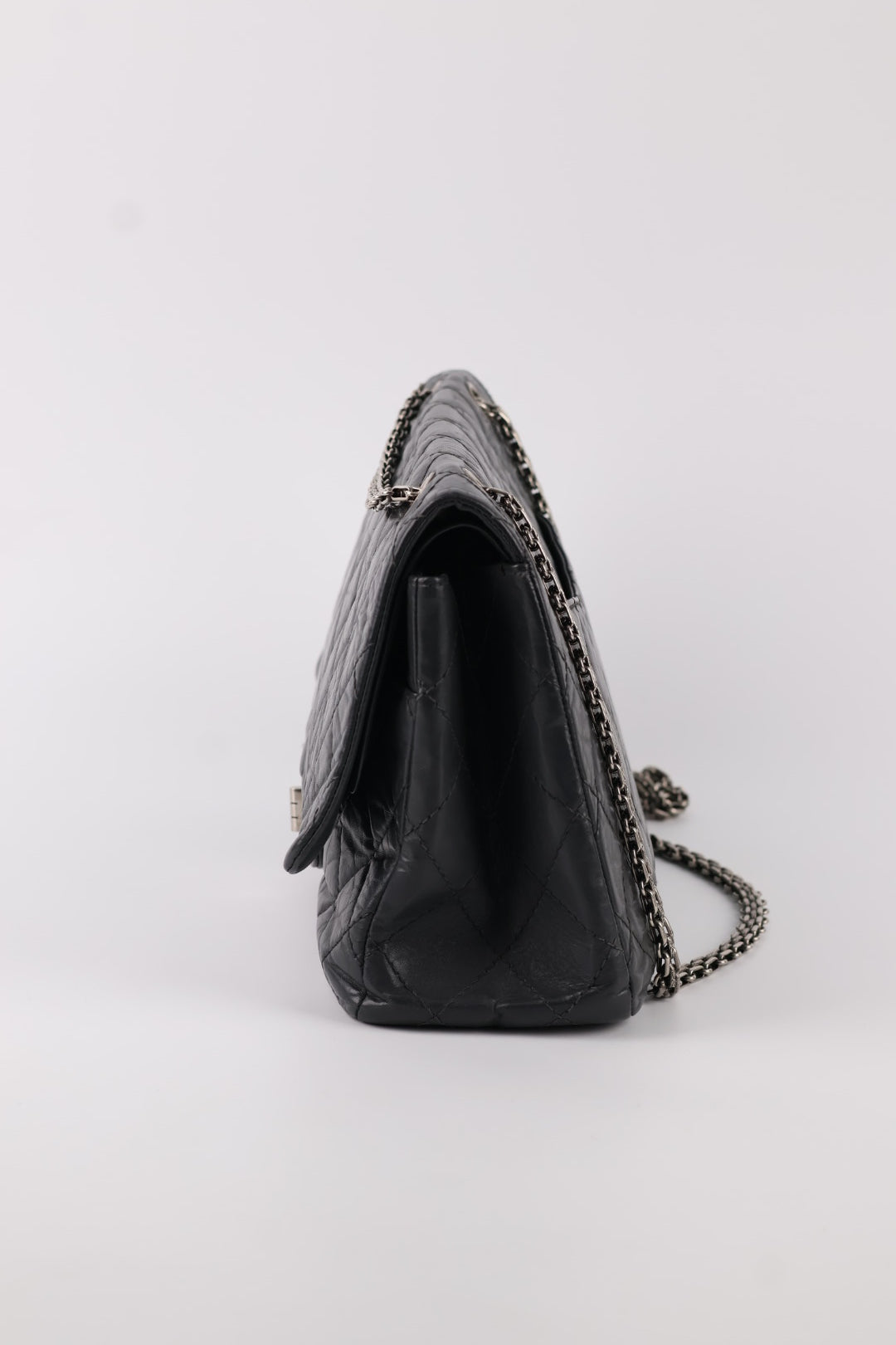 Chanel 2.55 Reissue Grande