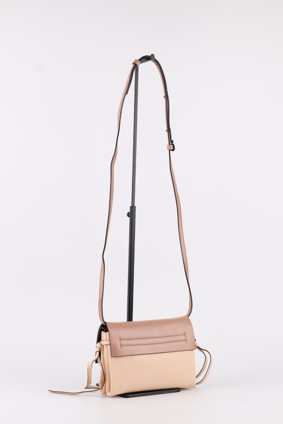 Valentino Vring Mini in Pelle