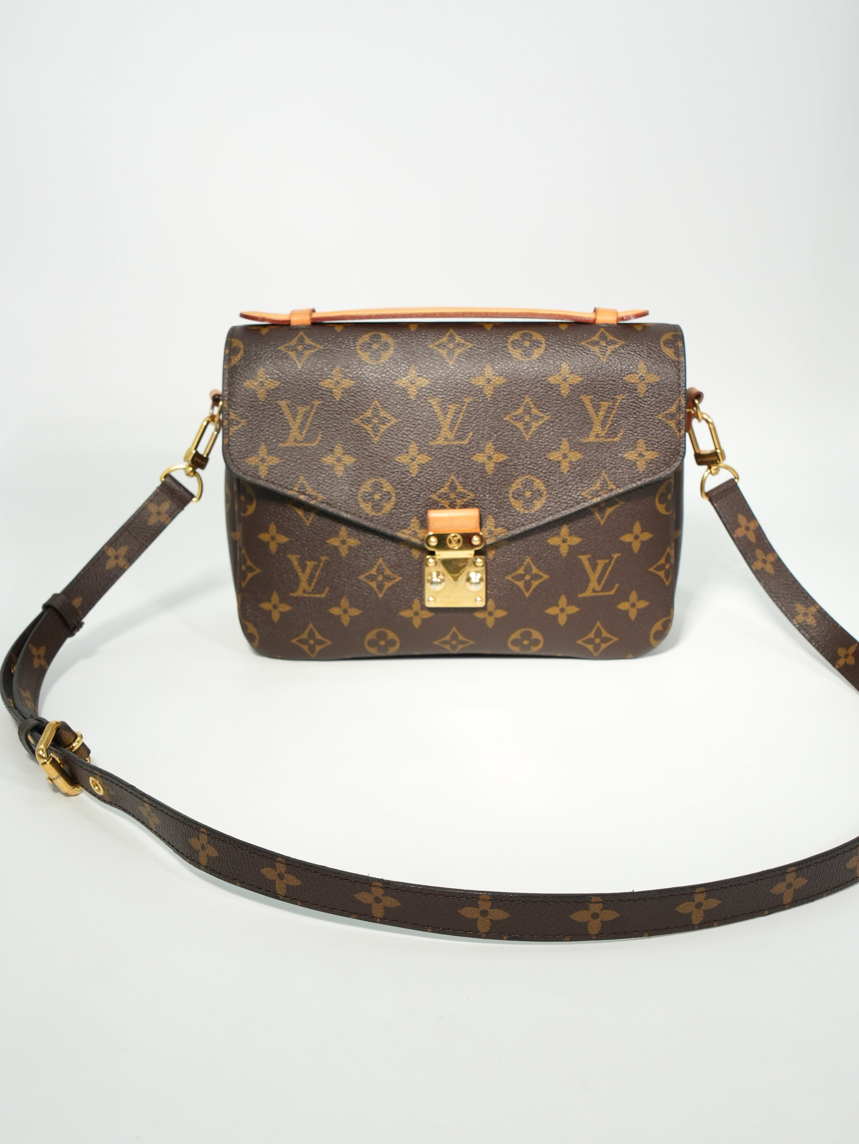 Louis Vuitton Métis Monogram