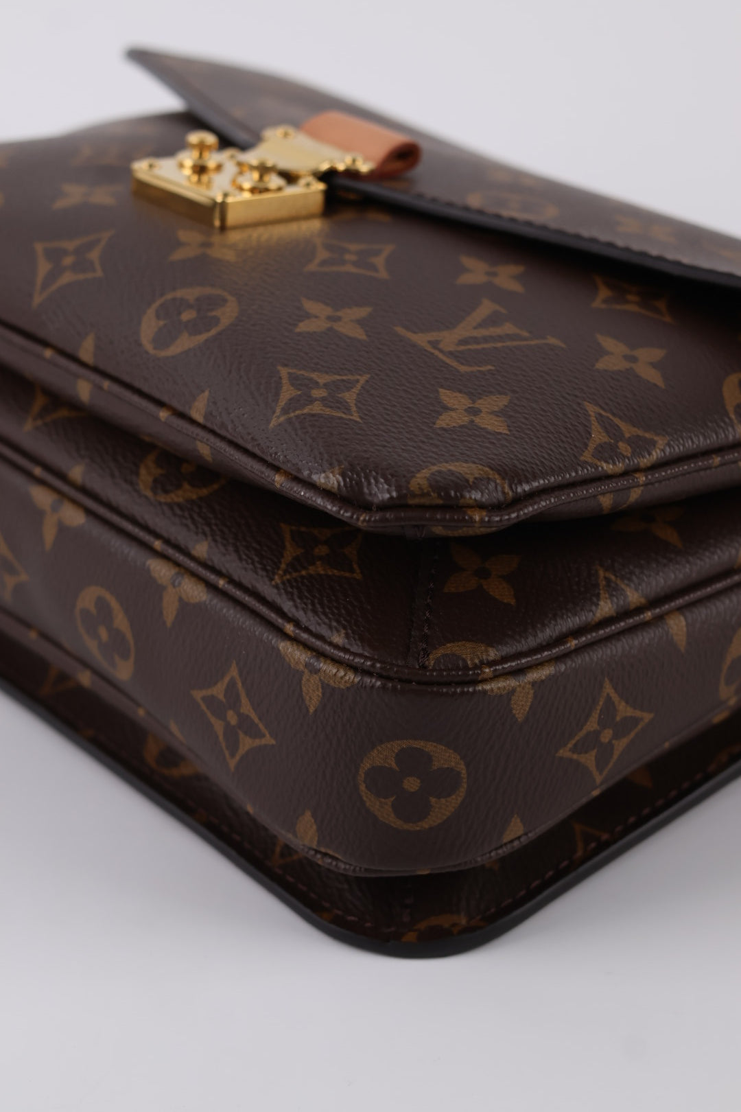 Louis Vuitton Métis Monogram