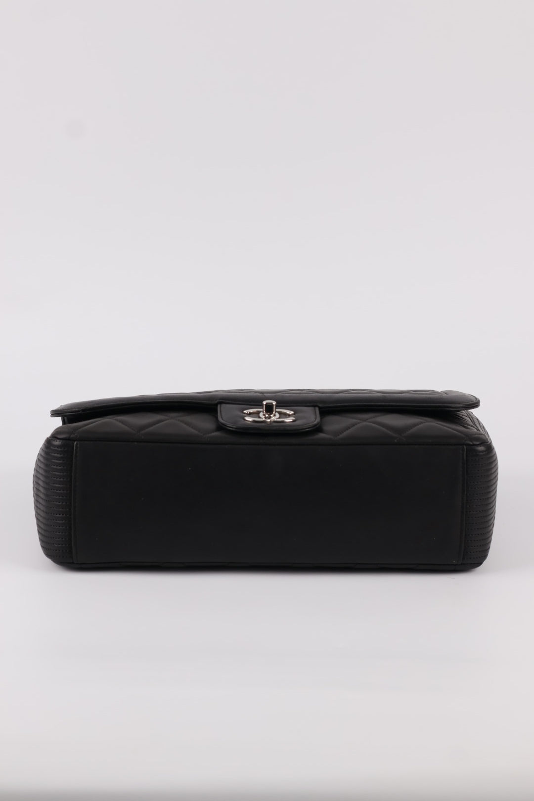 Chanel Classic Flap Jumbo