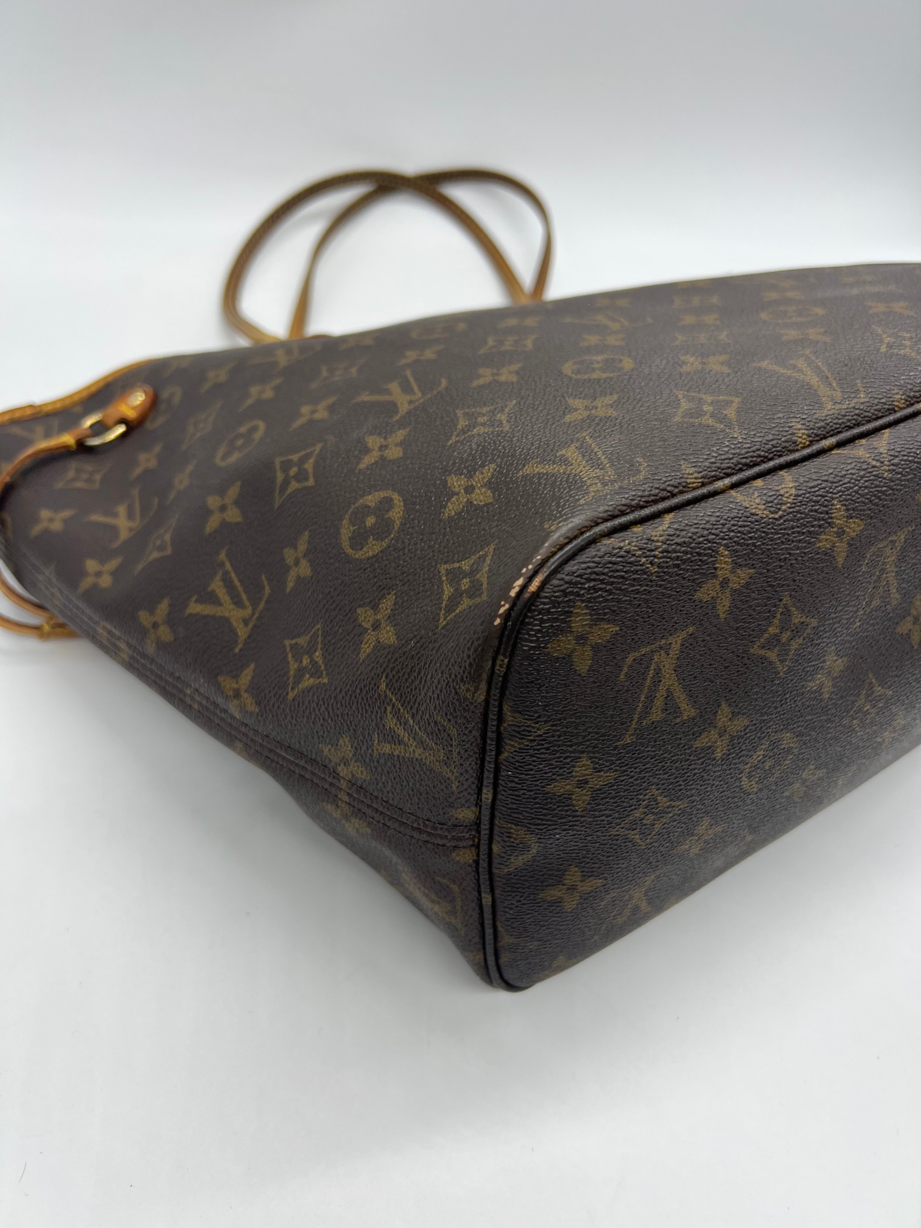 Louis Vuitton Neverfull MM Monogram