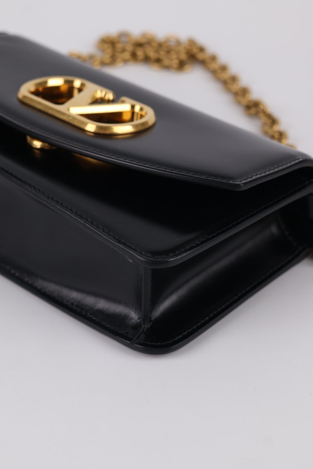 Valentino Clutch Vain in Pelle