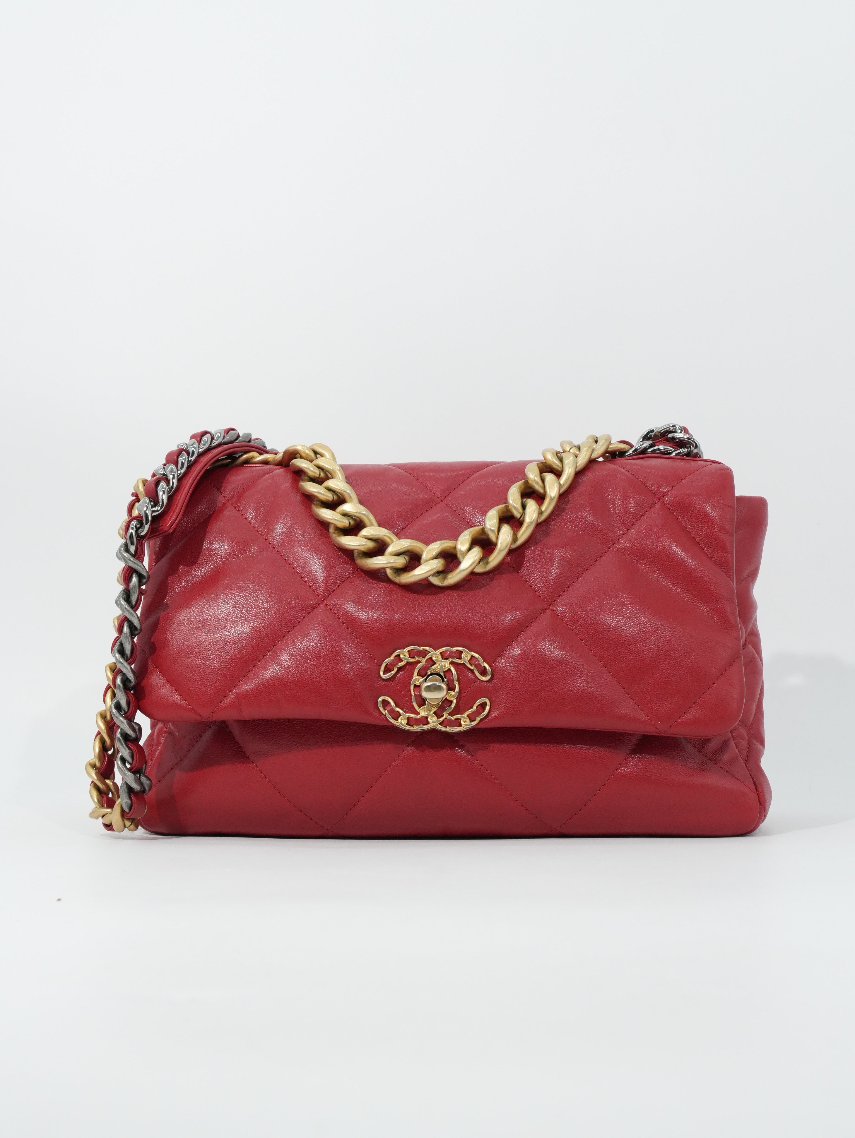 Chanel 19 Large in Pelle d’Agnello
