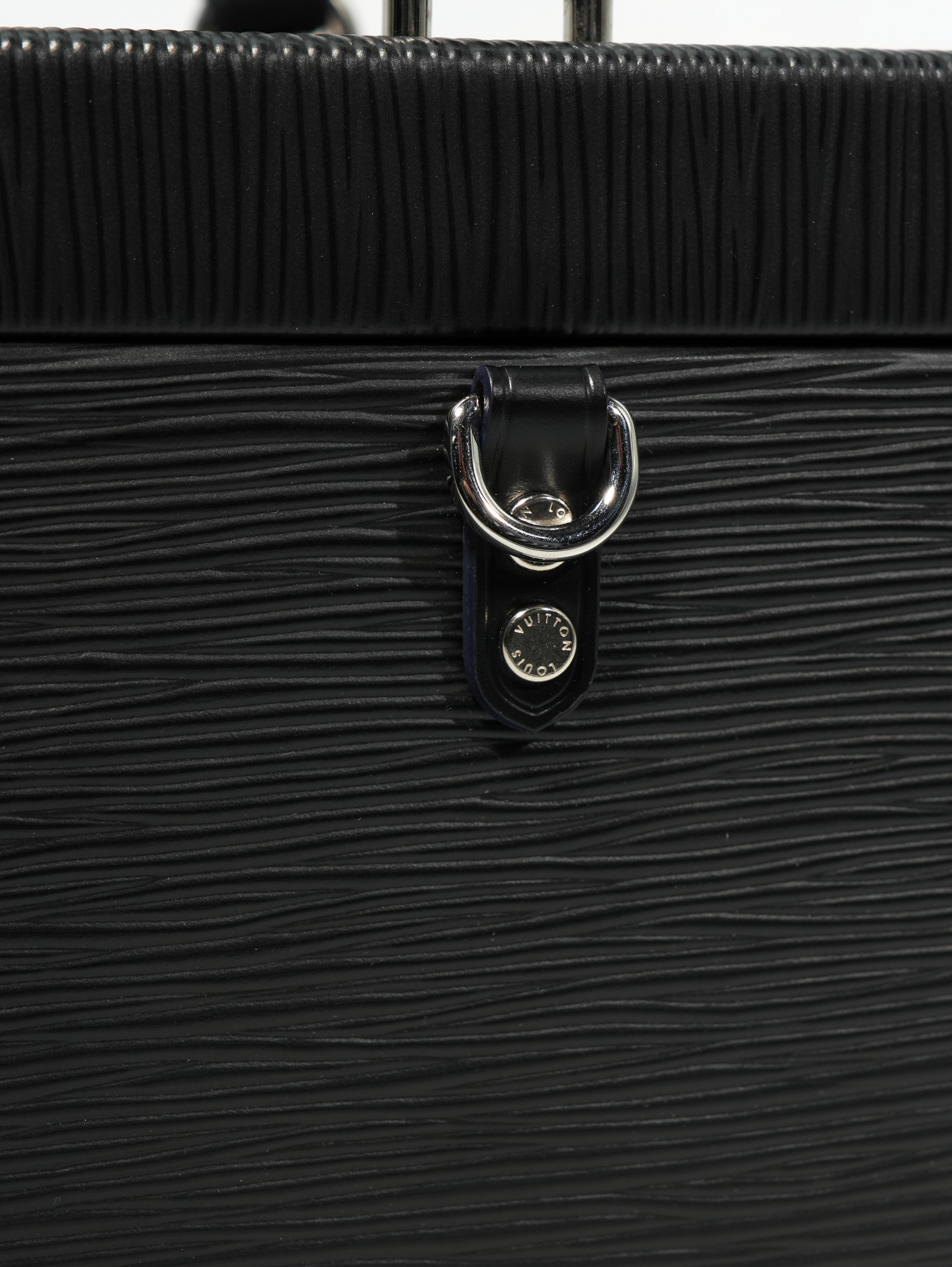 Louis Vuitton Bleecker Epi
